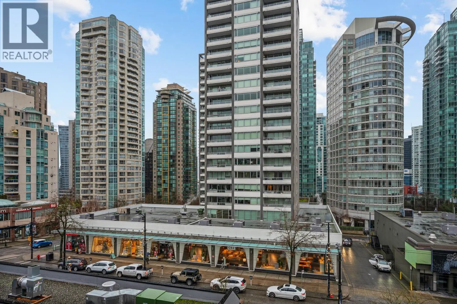 602 1270 ROBSON STREET