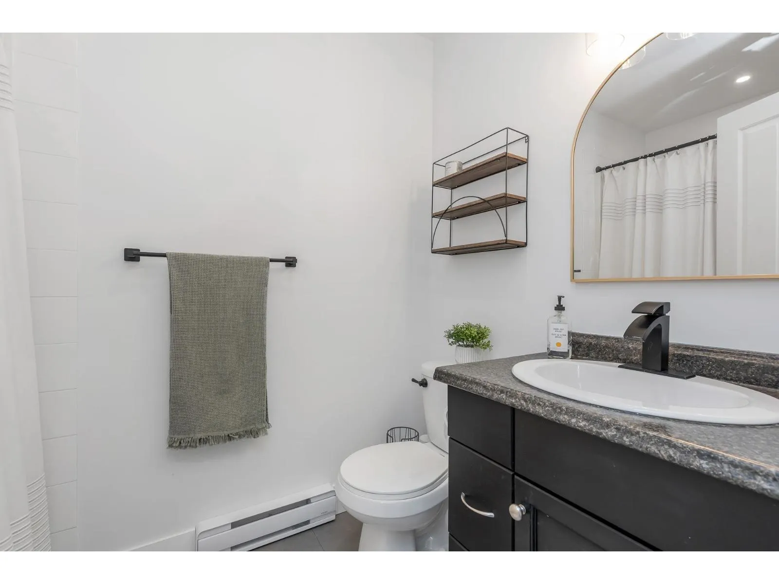 33 46778 HUDSON ROAD|Promontory