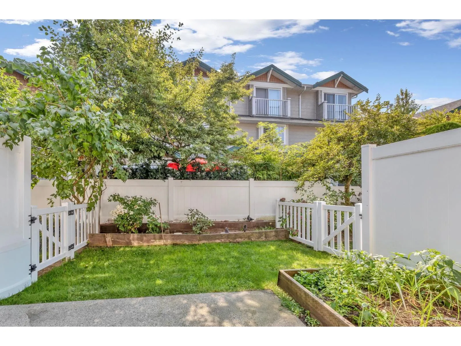 111 12711 64 AVENUE