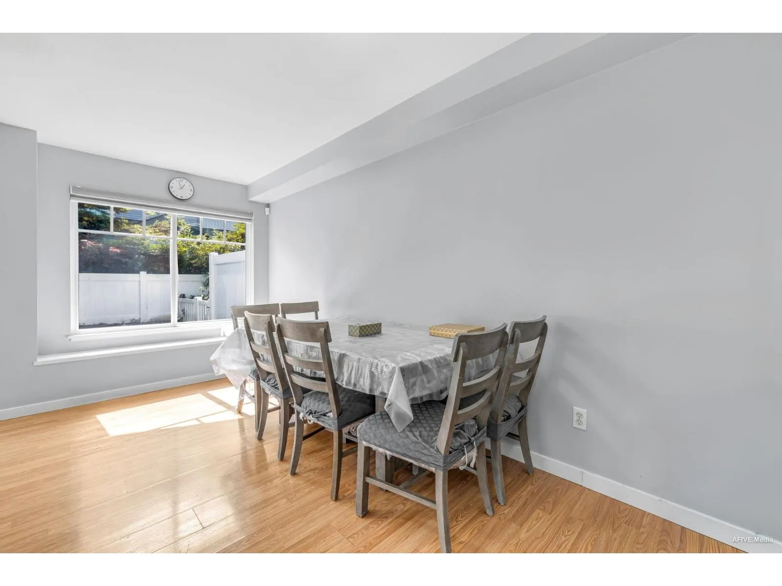 111 12711 64 AVENUE