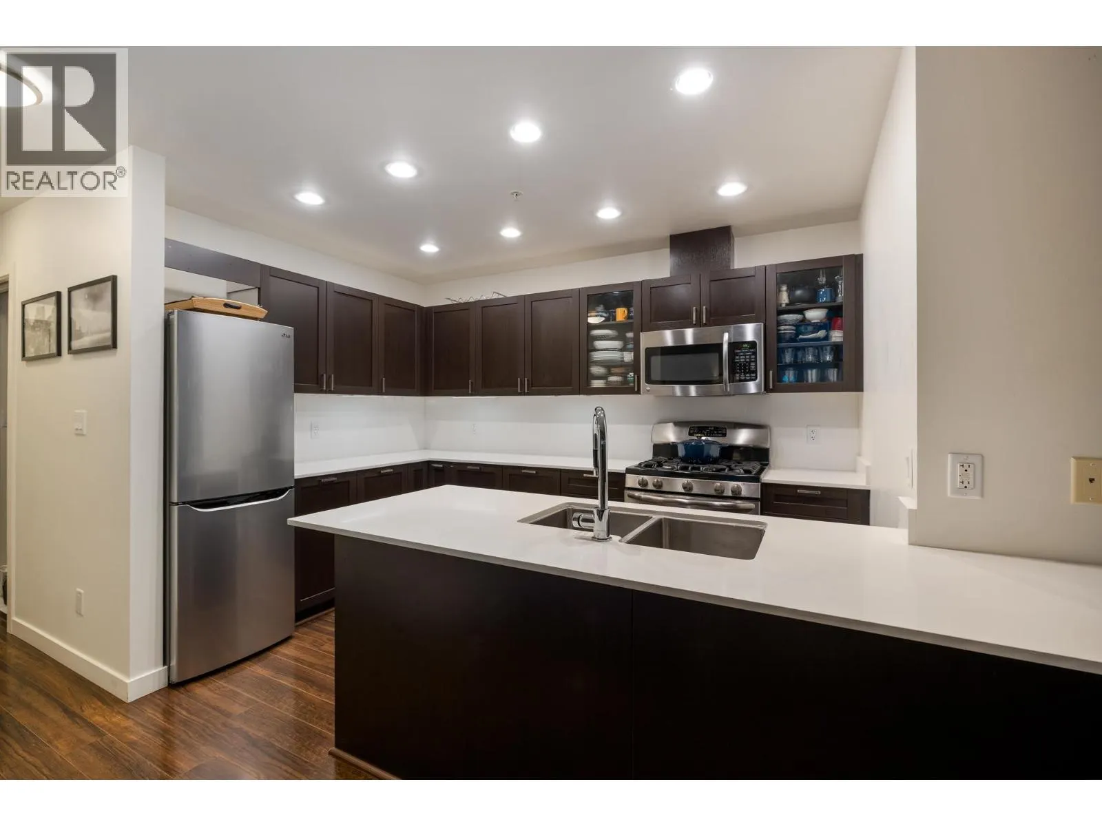 PH3 4815 ELDORADO MEWS