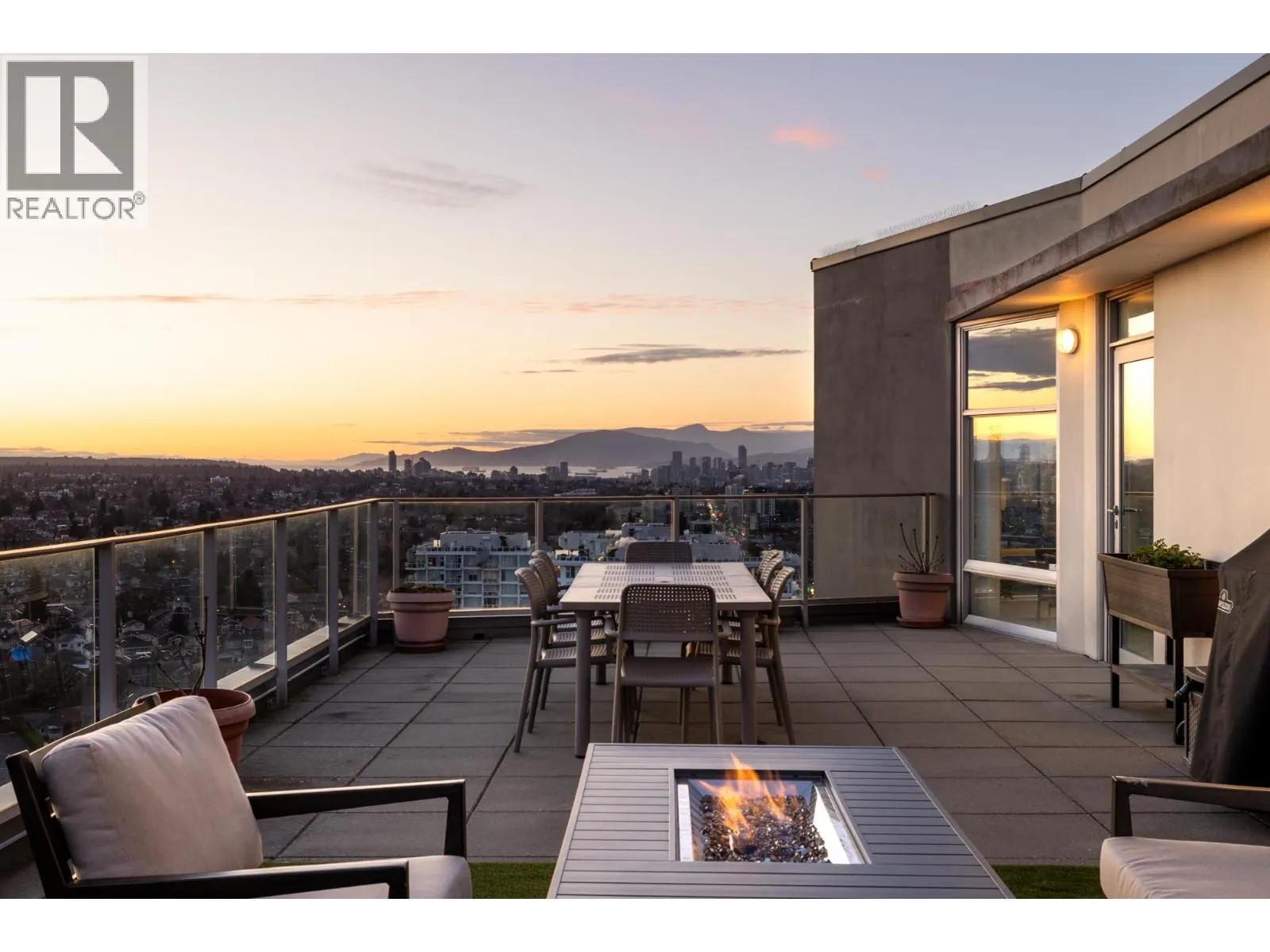 PH3 4815 ELDORADO MEWS