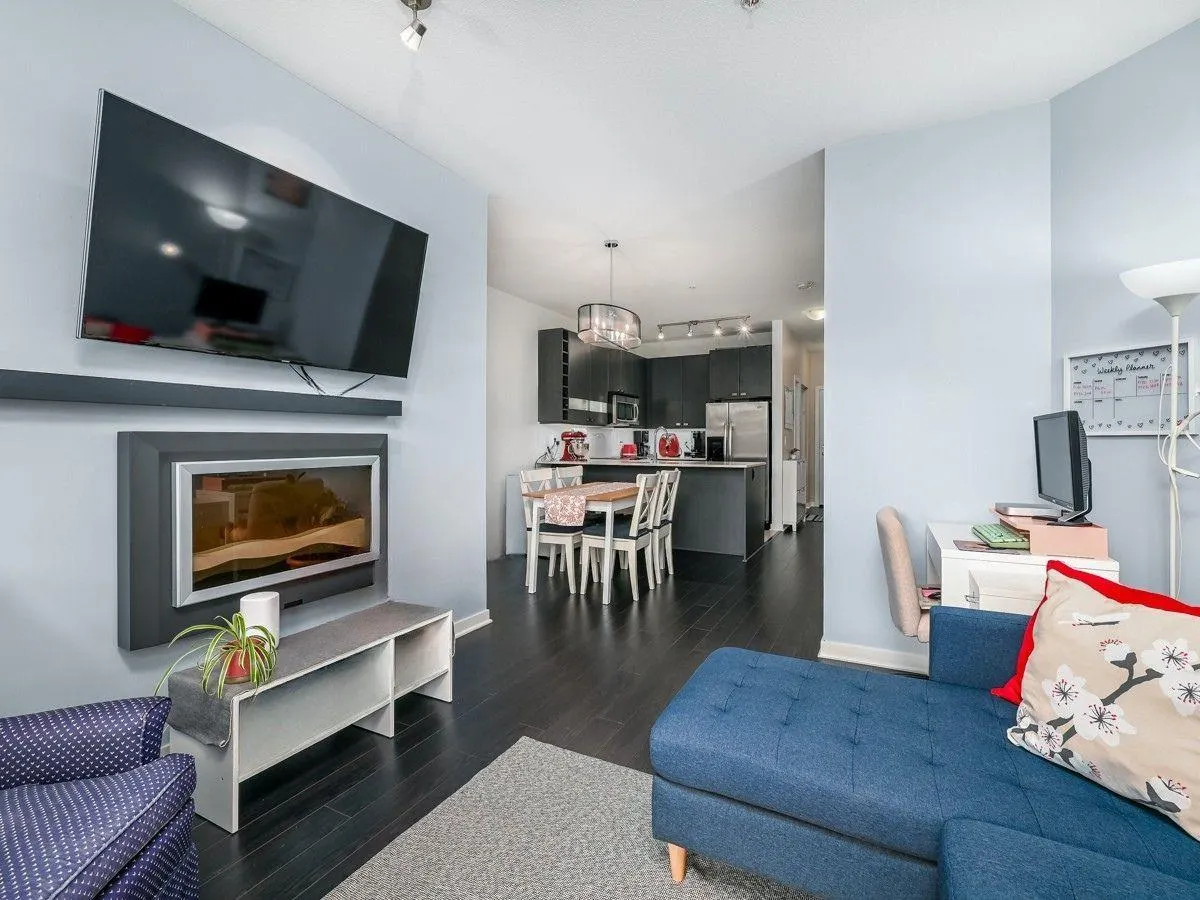 130 5655 210A STREET