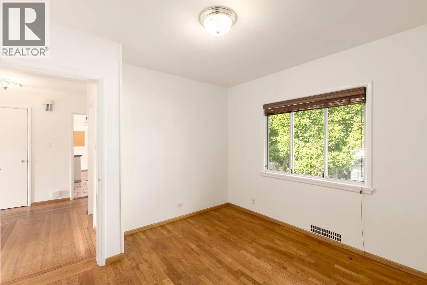 113 EIGHTH AVENUE