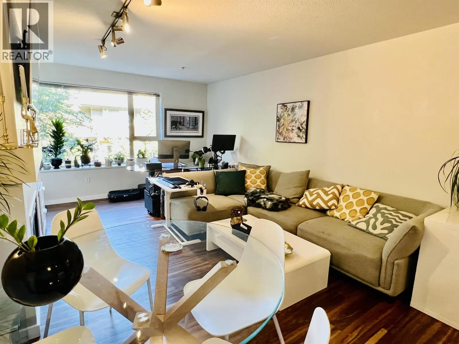 214 200 KLAHANIE DRIVE