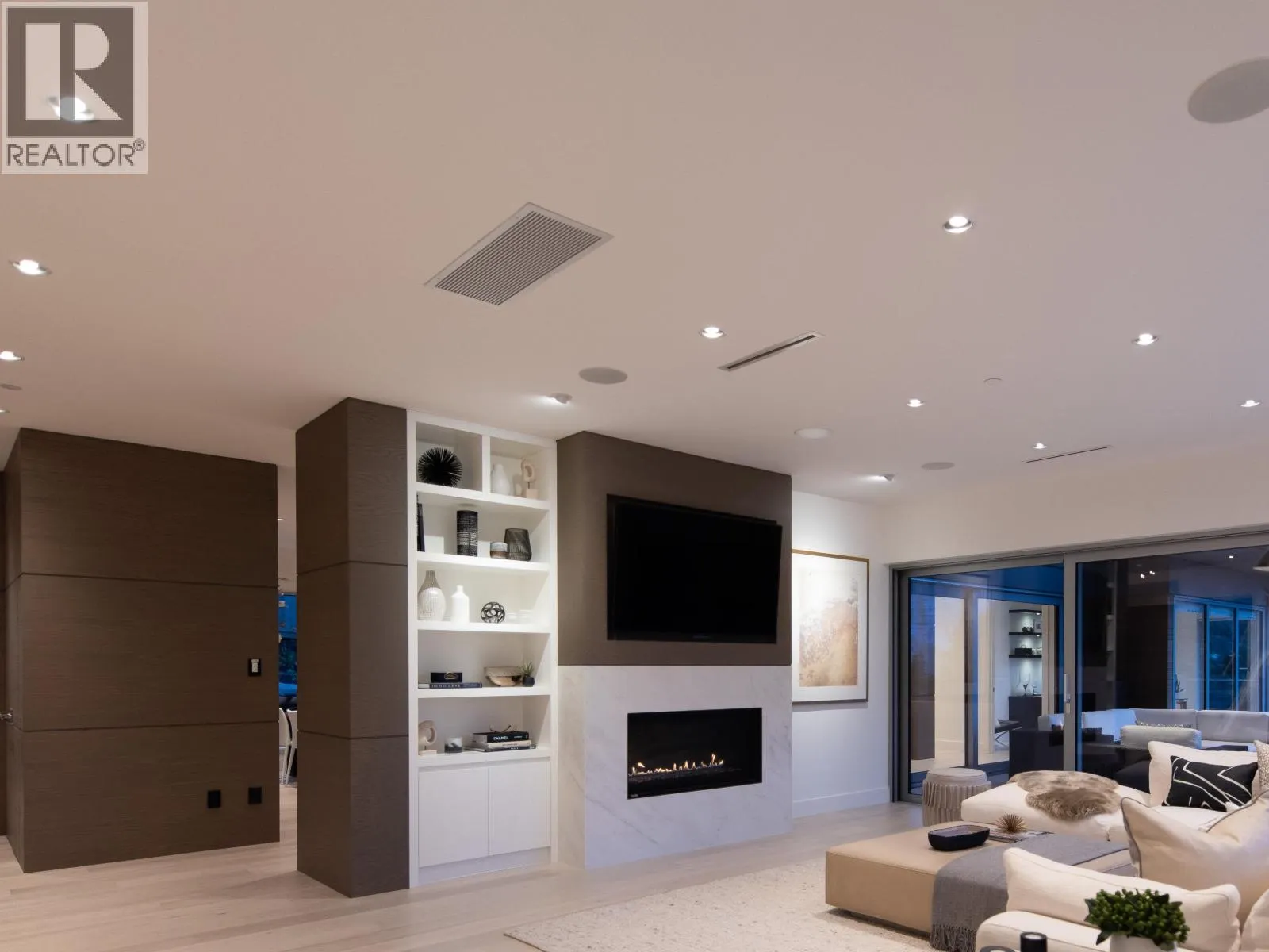 4177 ROCKRIDGE ROAD