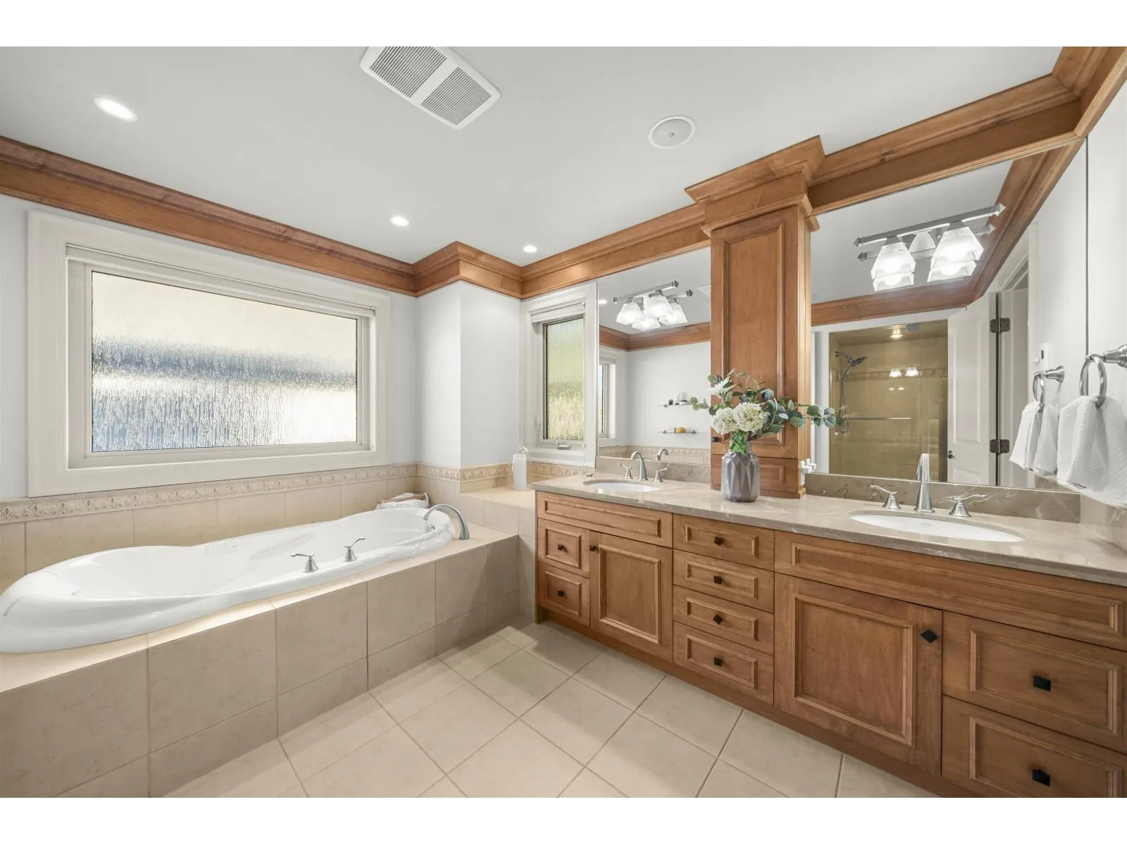 3842 DEVONSHIRE DRIVE