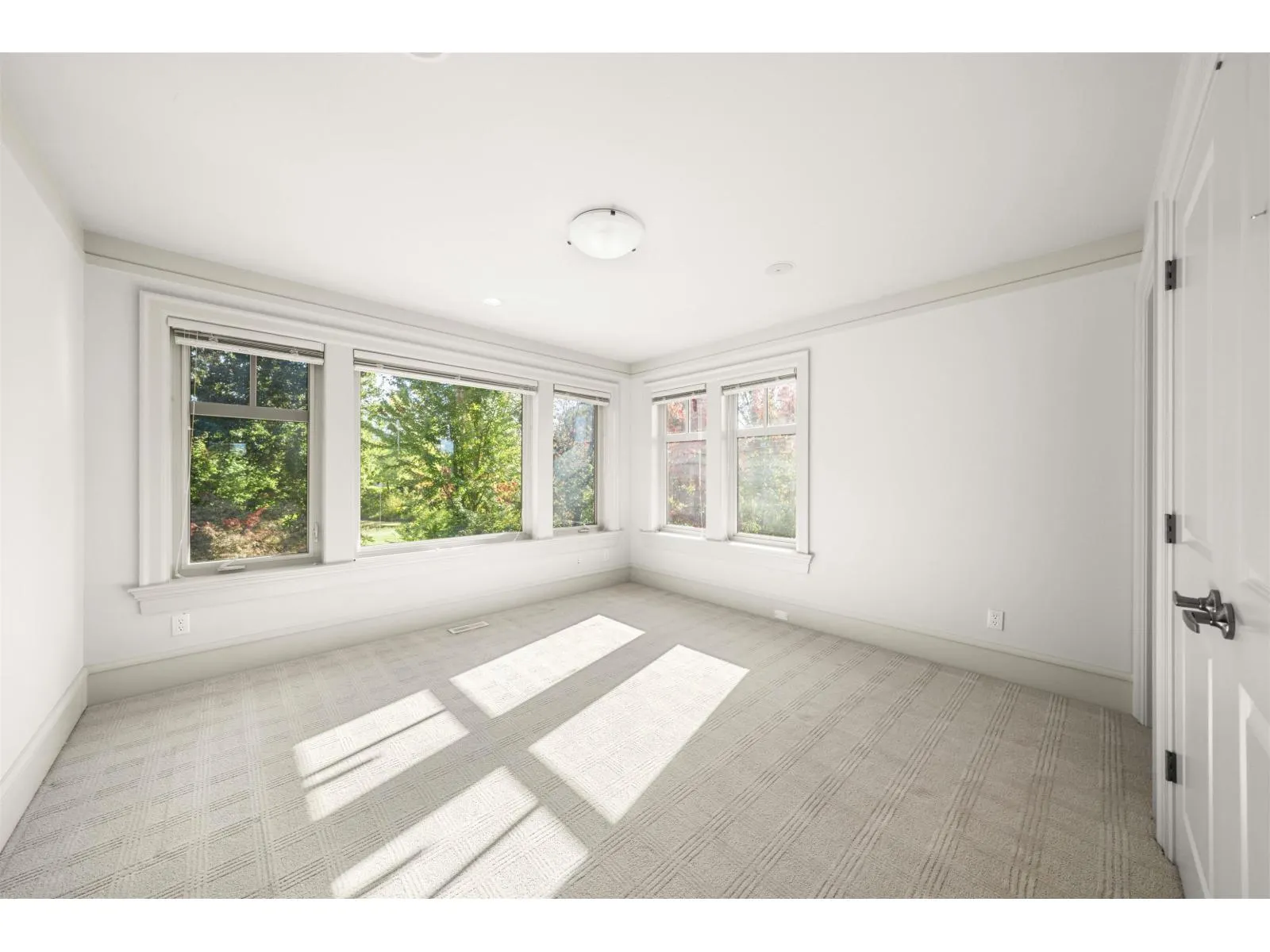 3842 DEVONSHIRE DRIVE