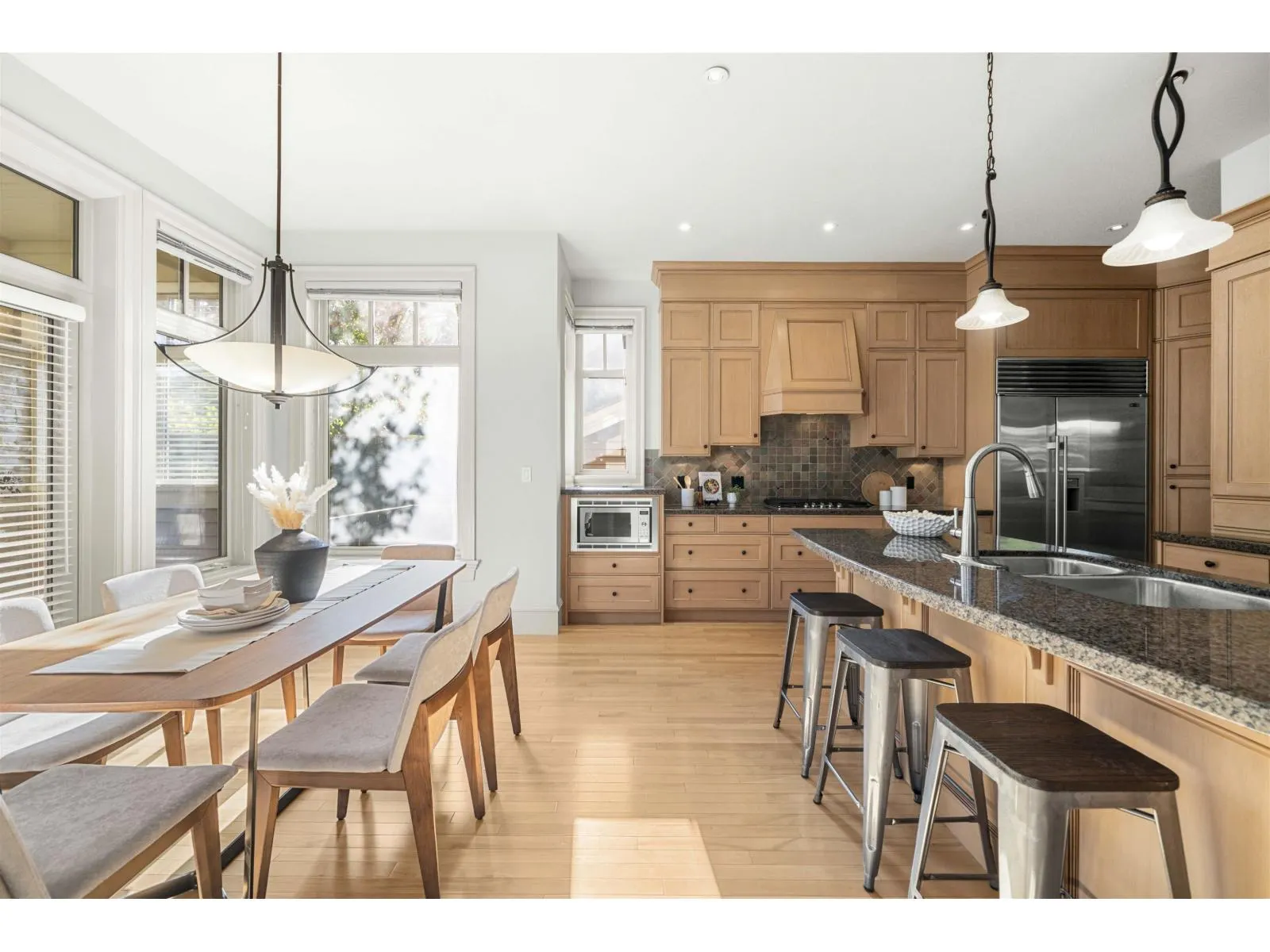 3842 DEVONSHIRE DRIVE