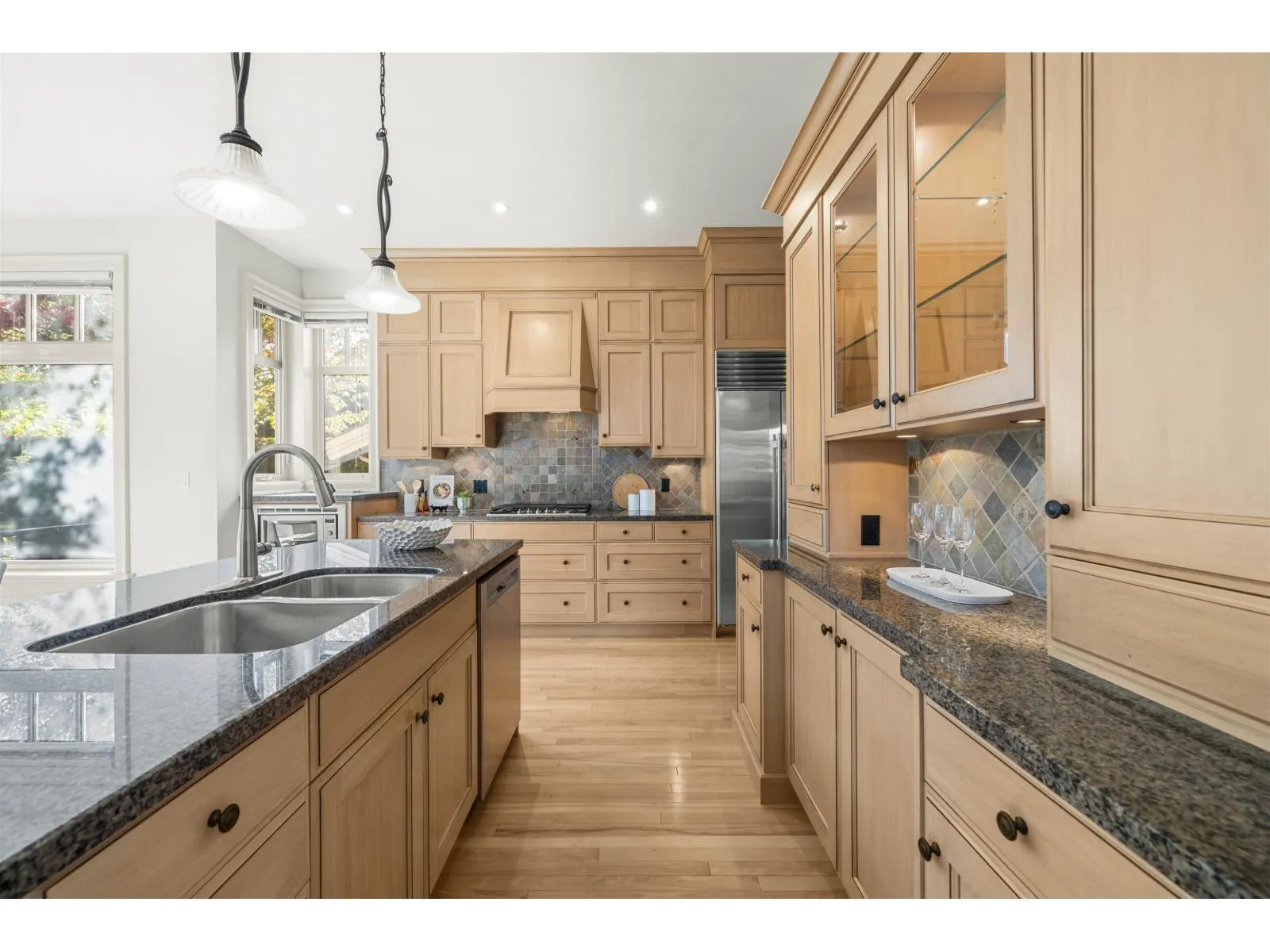 3842 DEVONSHIRE DRIVE