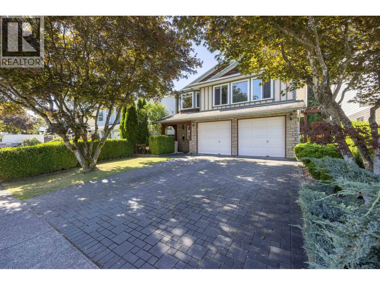 2845 MCCOOMB DRIVE