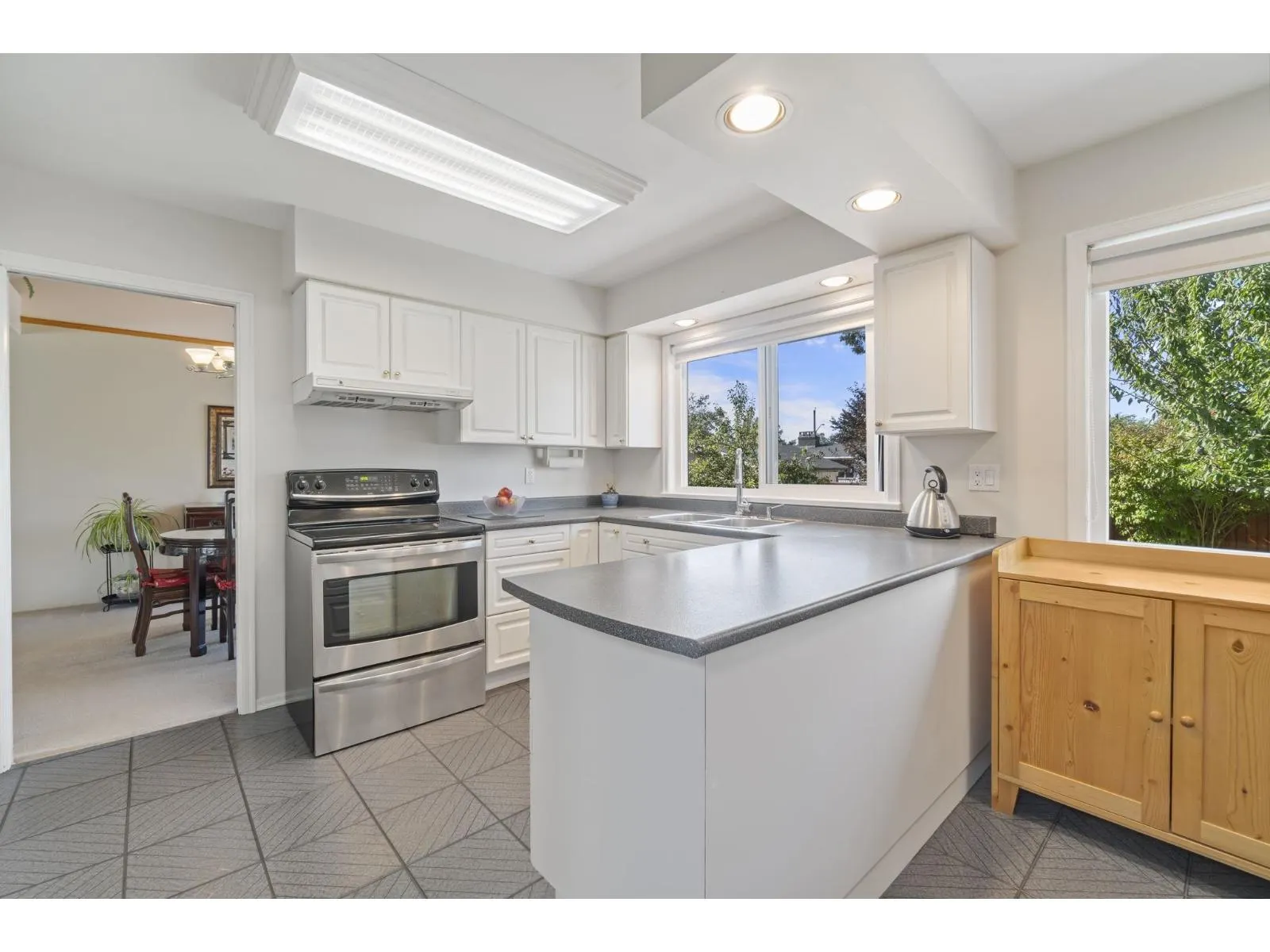 14437 CHARTWELL DRIVE