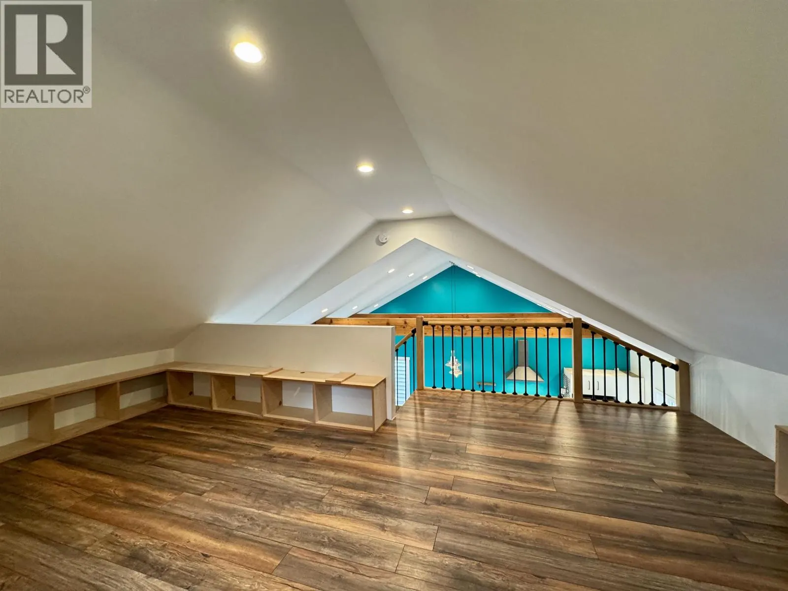 1400 OVERLOOK STREET