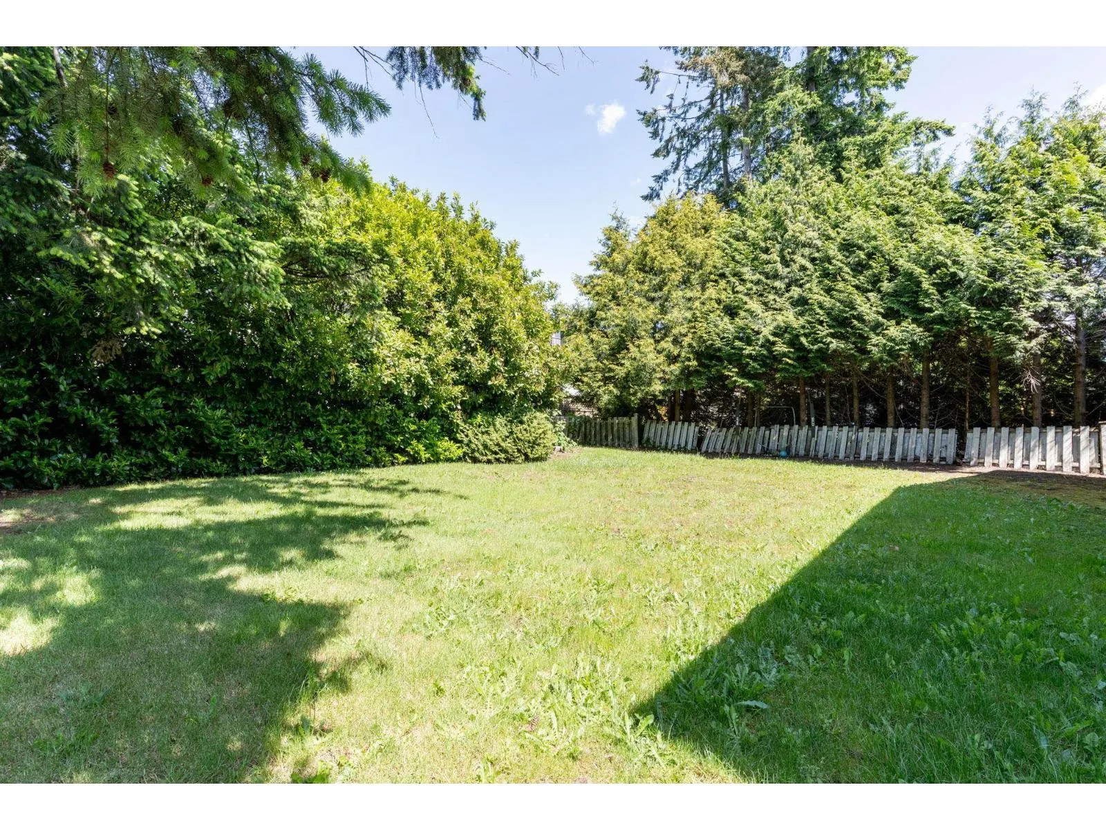 10935 MONROE DRIVE