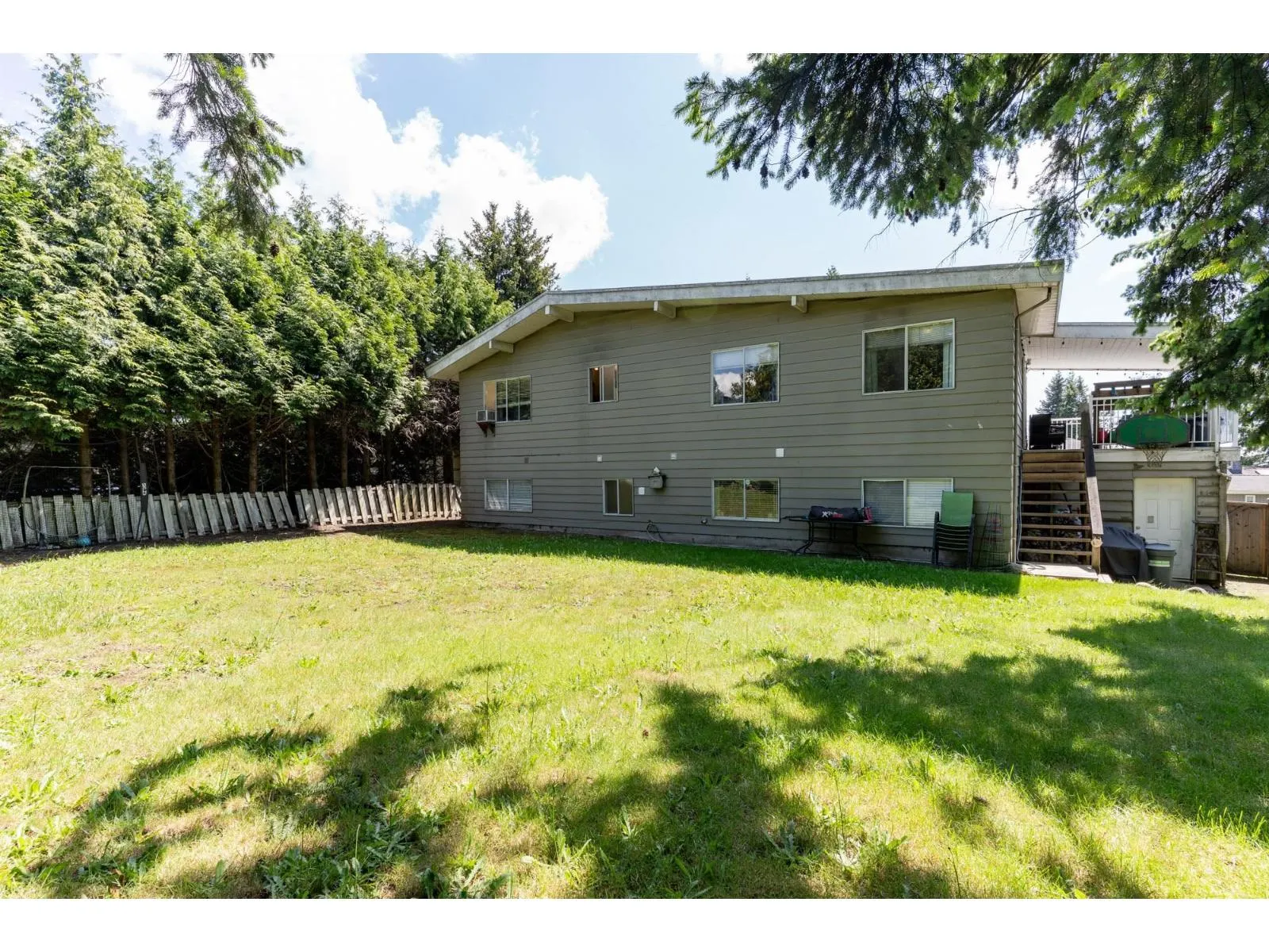 10935 MONROE DRIVE