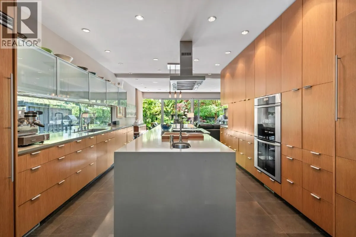 1850 W 30TH AVENUE