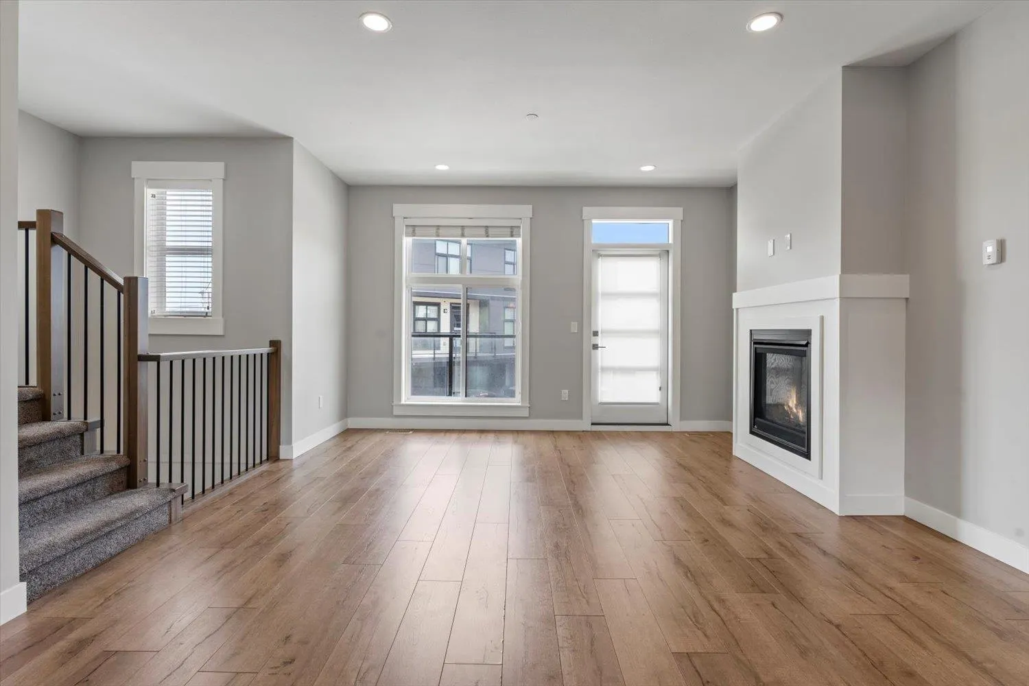 8 6029 PROMONTORY ROAD|Sardis South