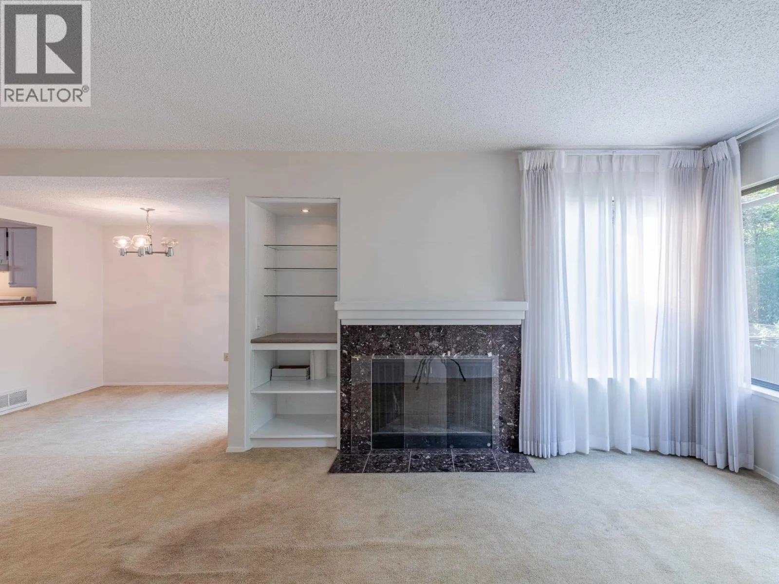 4245 BIRCHWOOD CRESCENT