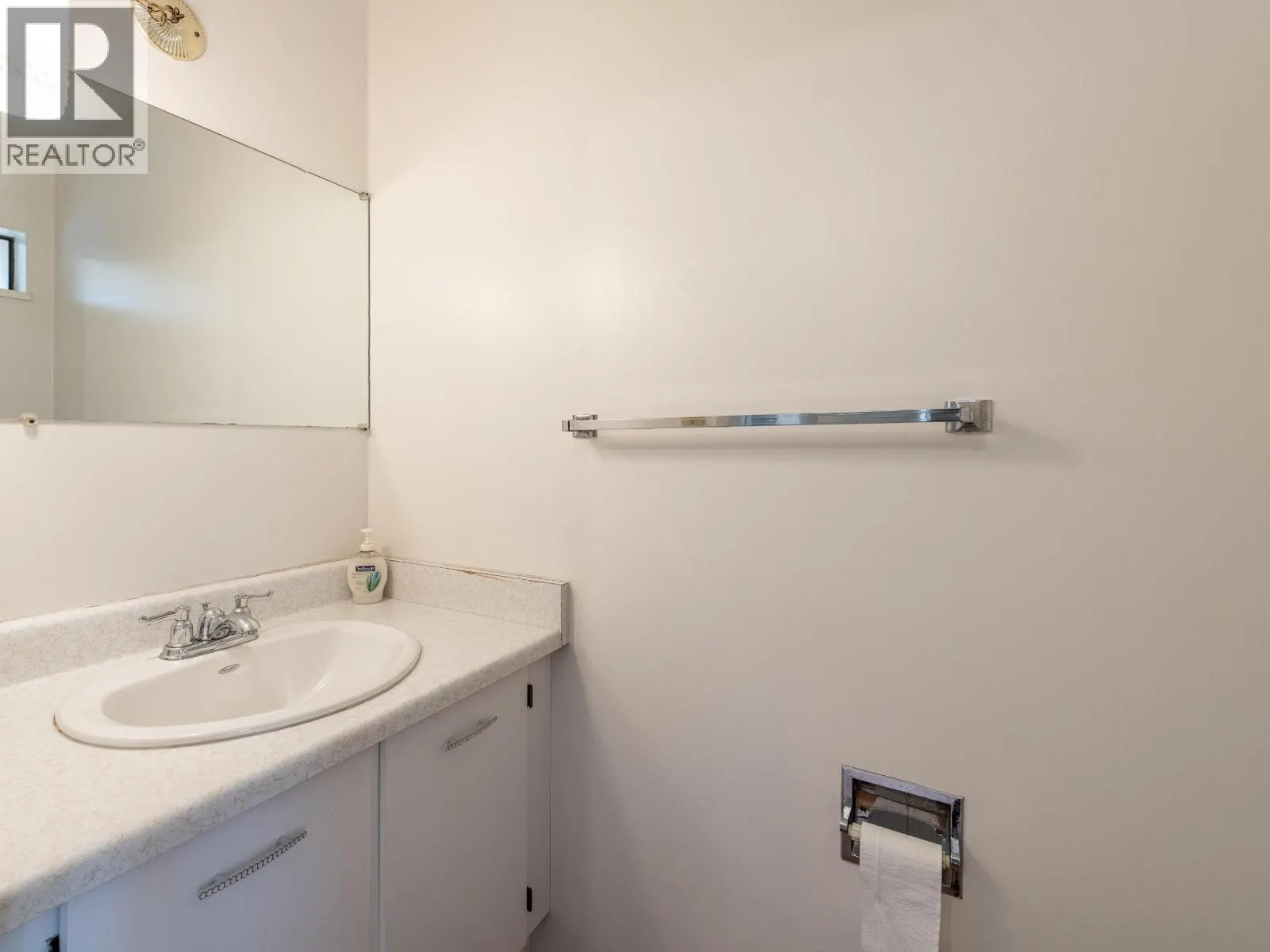4245 BIRCHWOOD CRESCENT