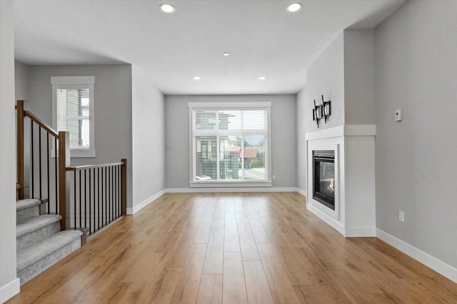 4 6029 PROMONTORY ROAD|Sardis South