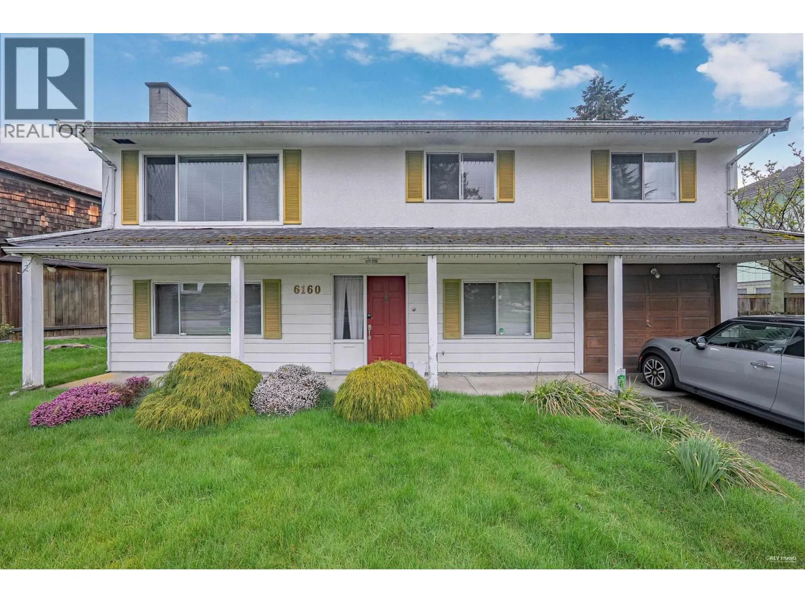6160 REDFERN CRESCENT