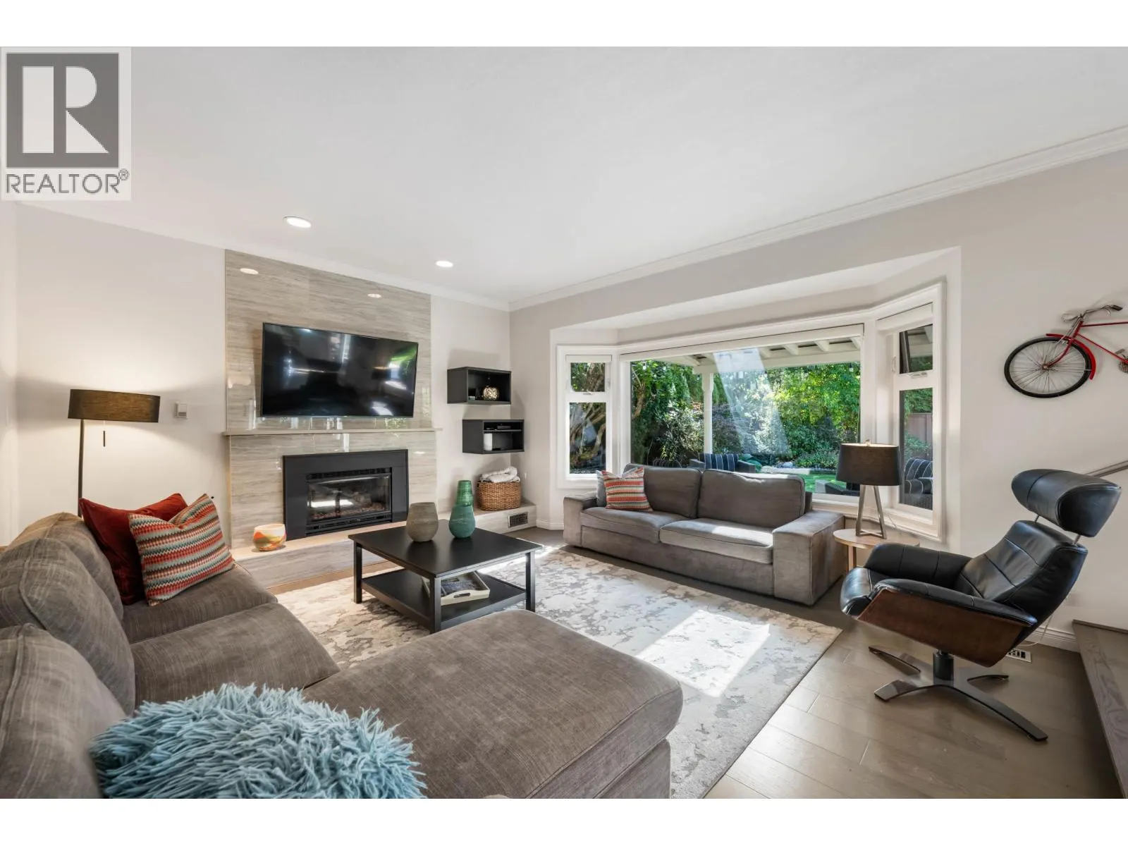5796 GOLDENROD CRESCENT