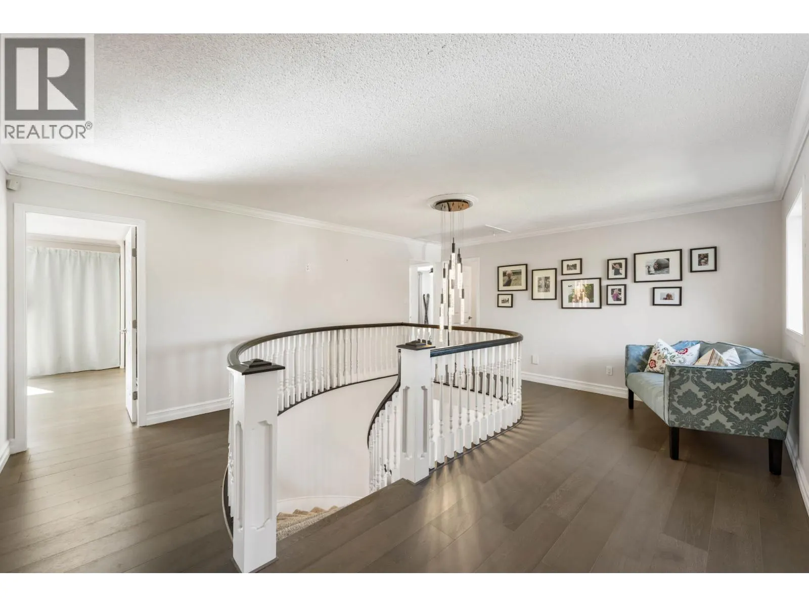 5796 GOLDENROD CRESCENT