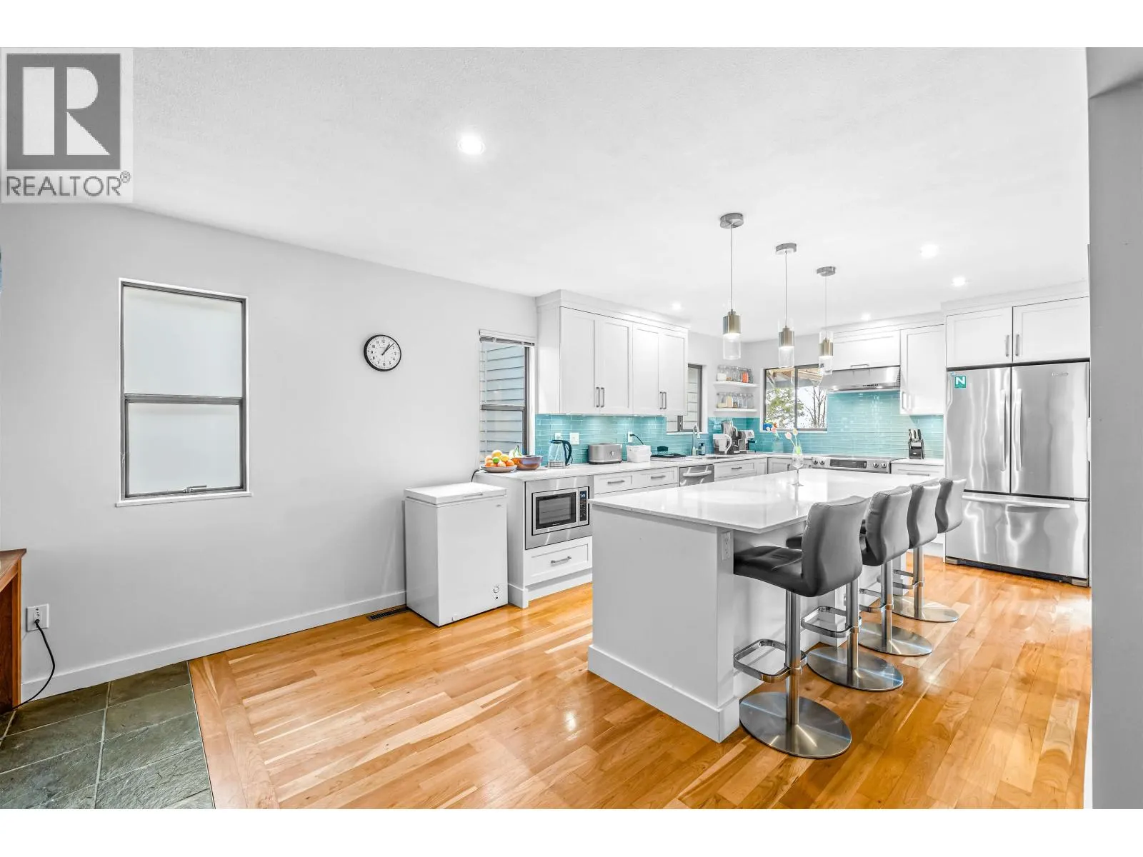 5709 OWL COURT