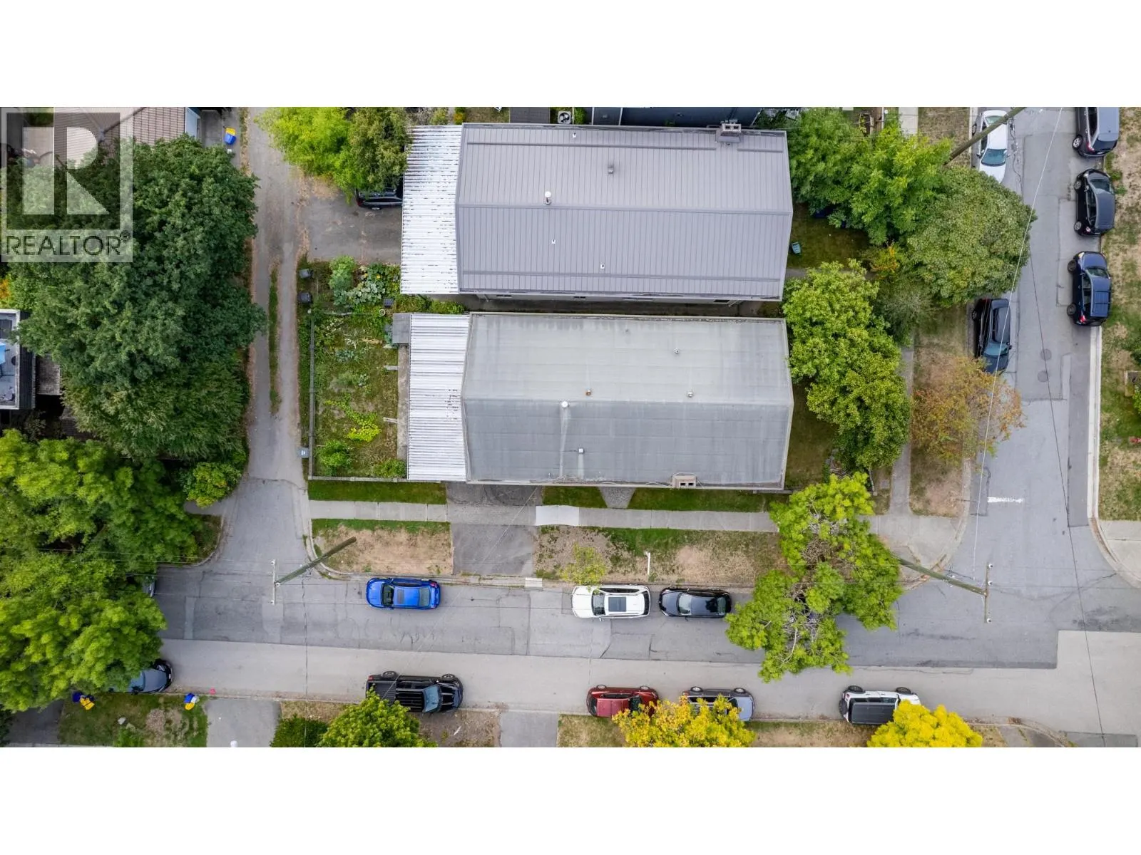 150 E 28 AVENUE