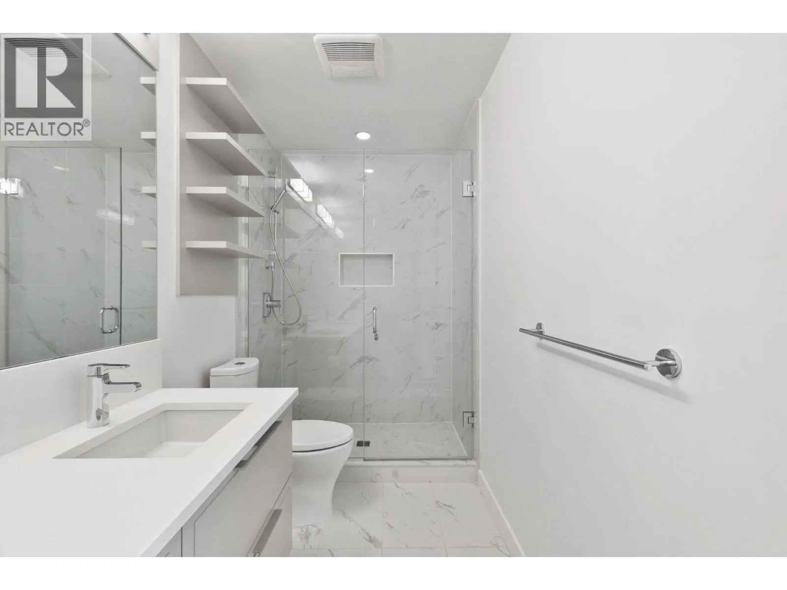 223 7828 GRANVILLE STREET