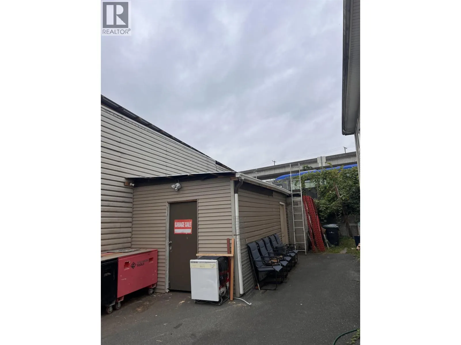 2141 MARINE WAY