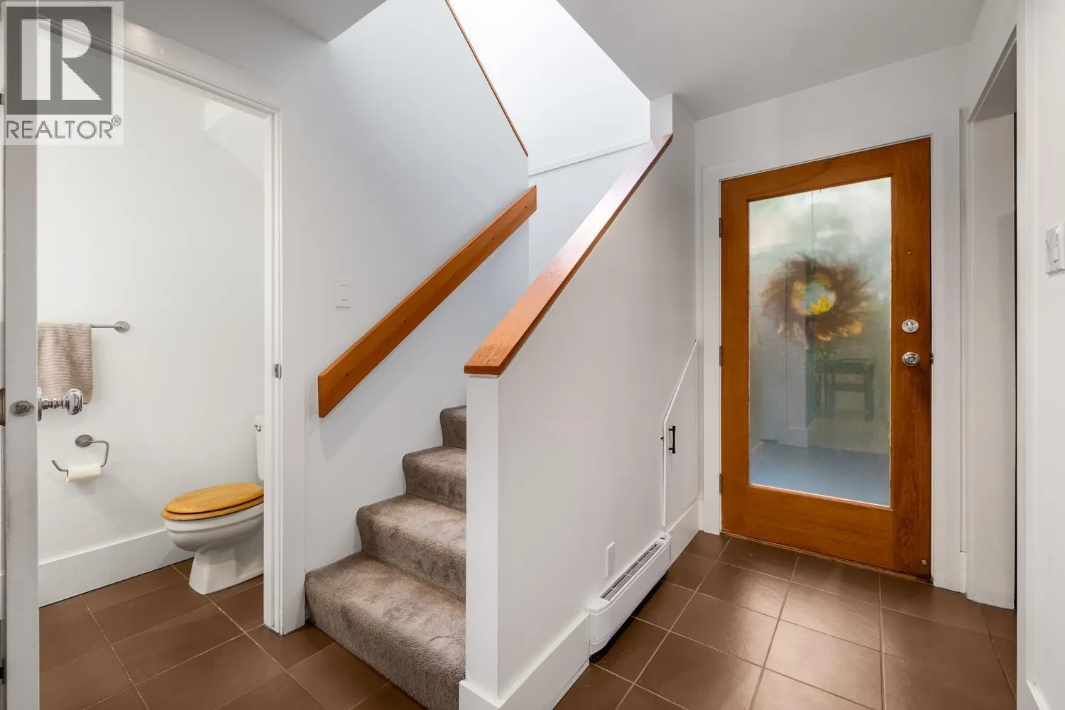 158 E 17TH AVENUE