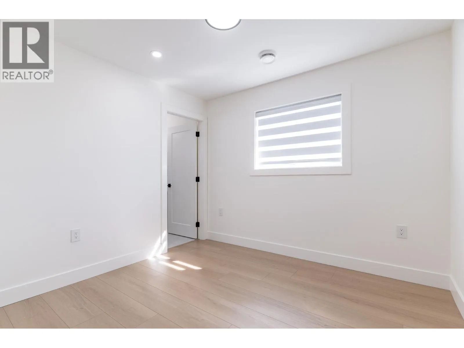 215 MABEL STREET