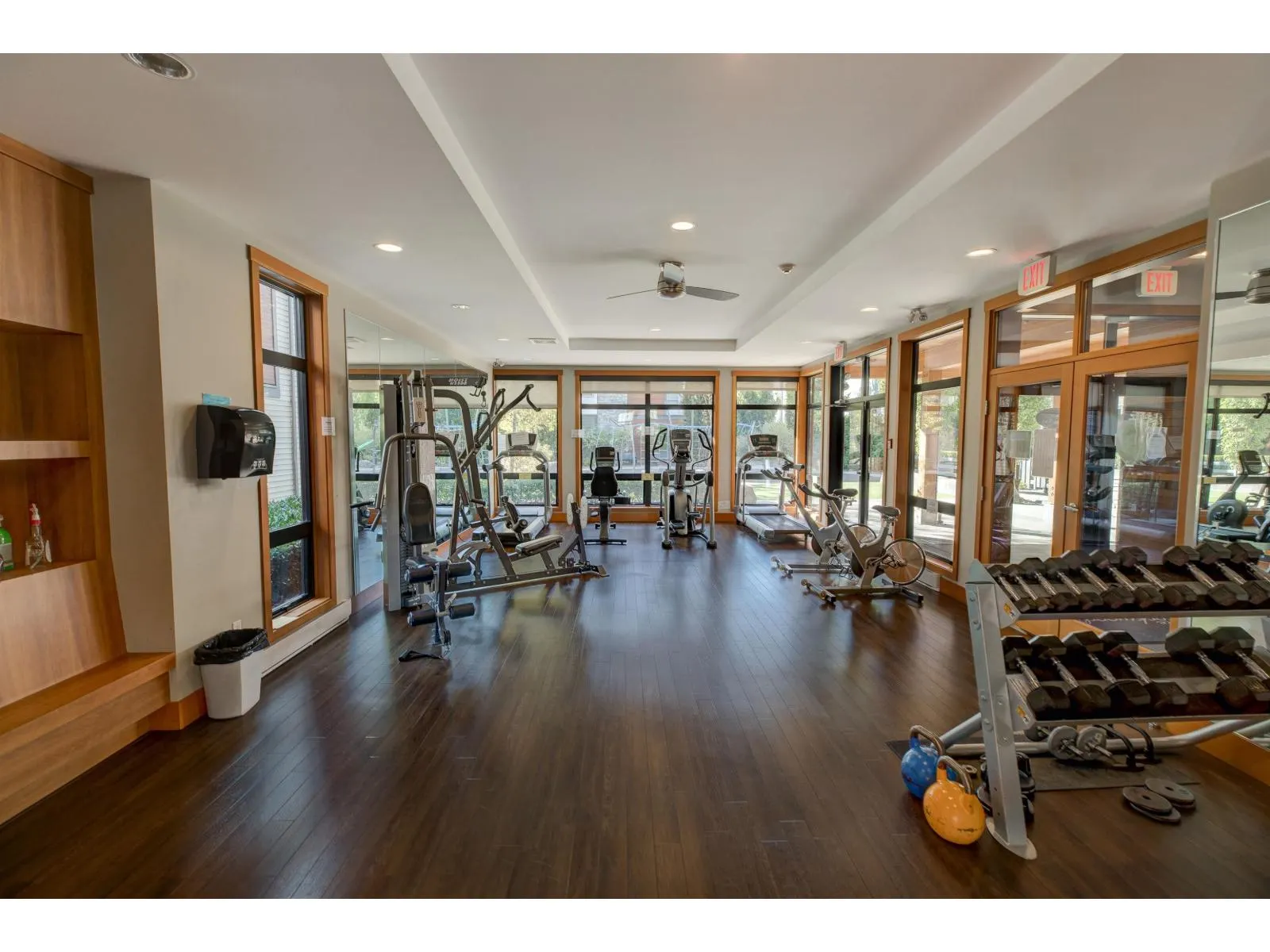 87 8473 163 STREET