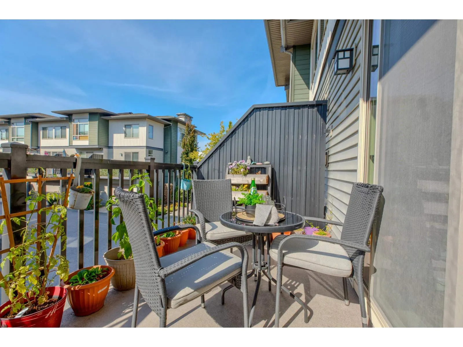 87 8473 163 STREET