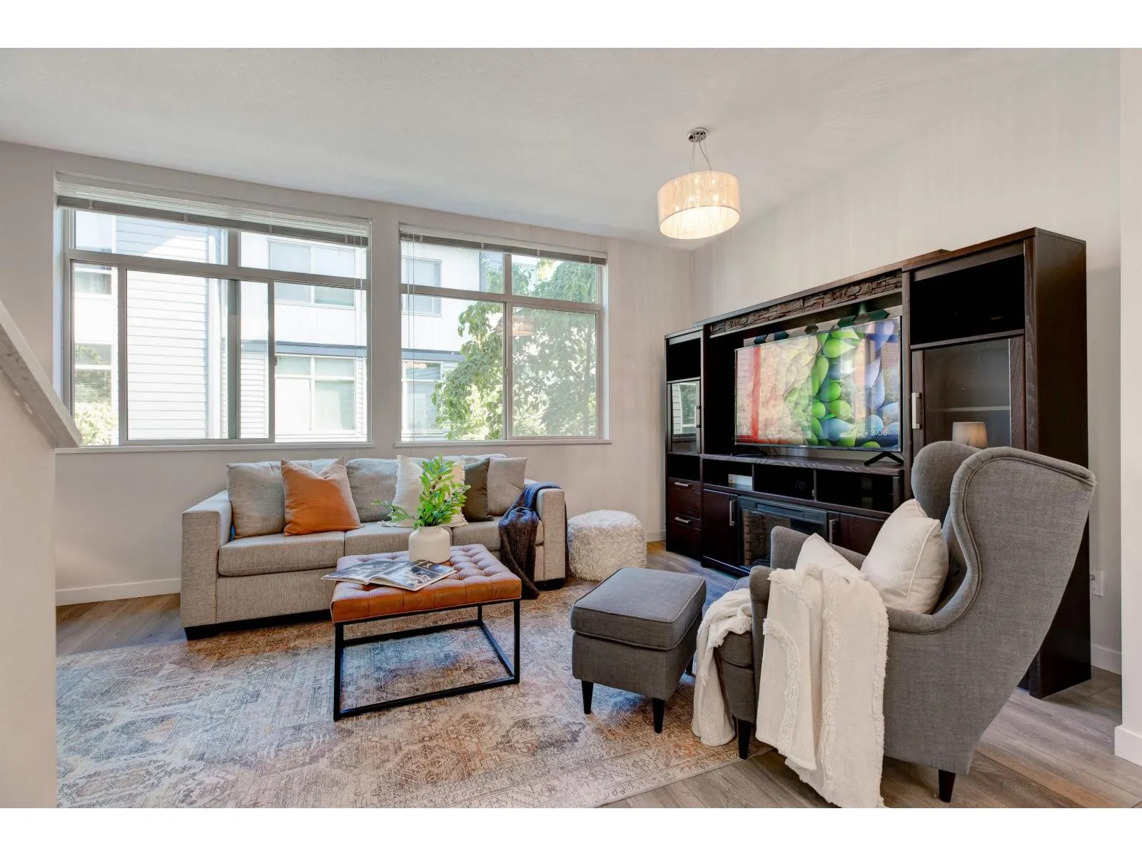 87 8473 163 STREET