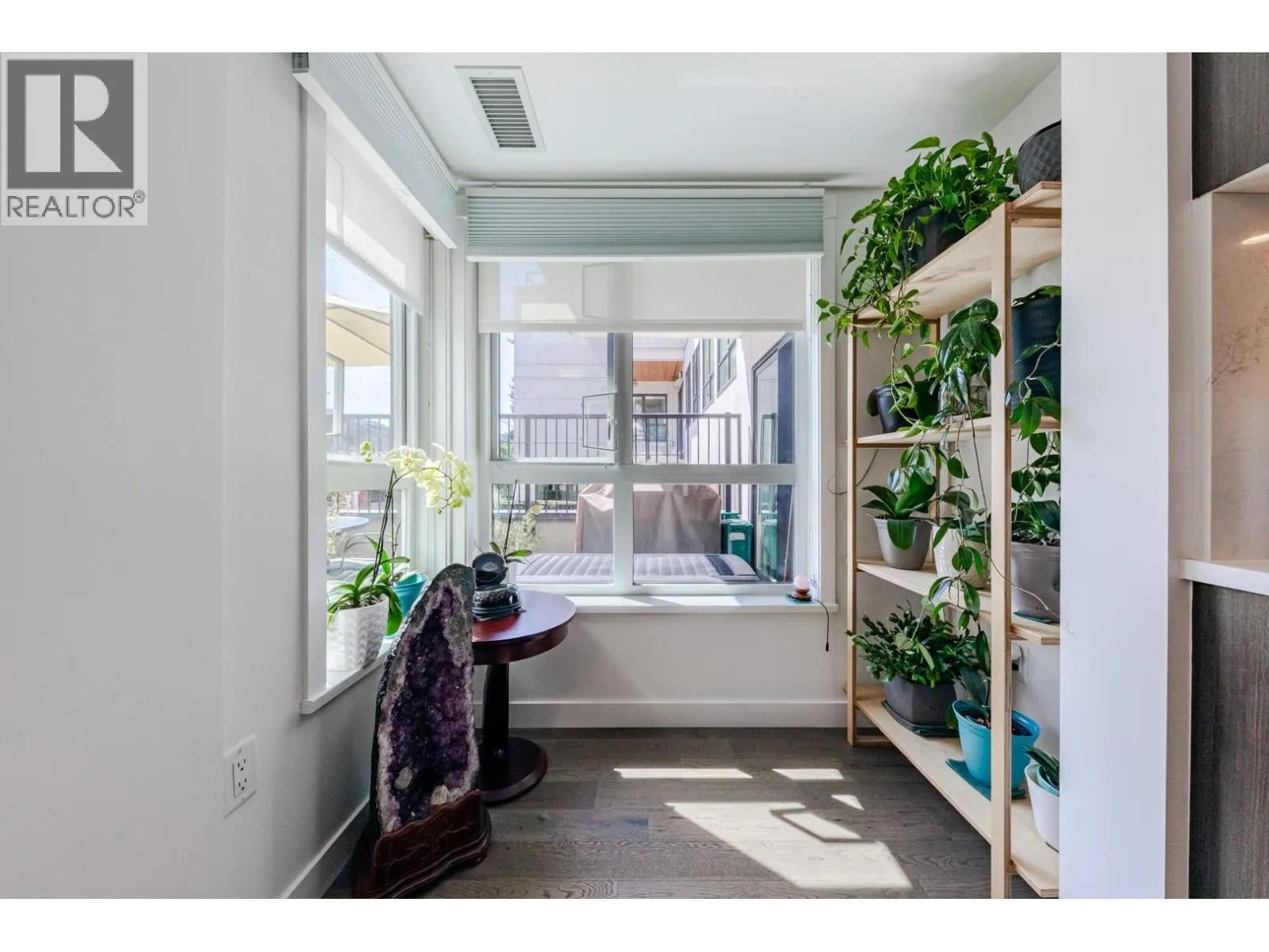 104 7828 GRANVILLE STREET