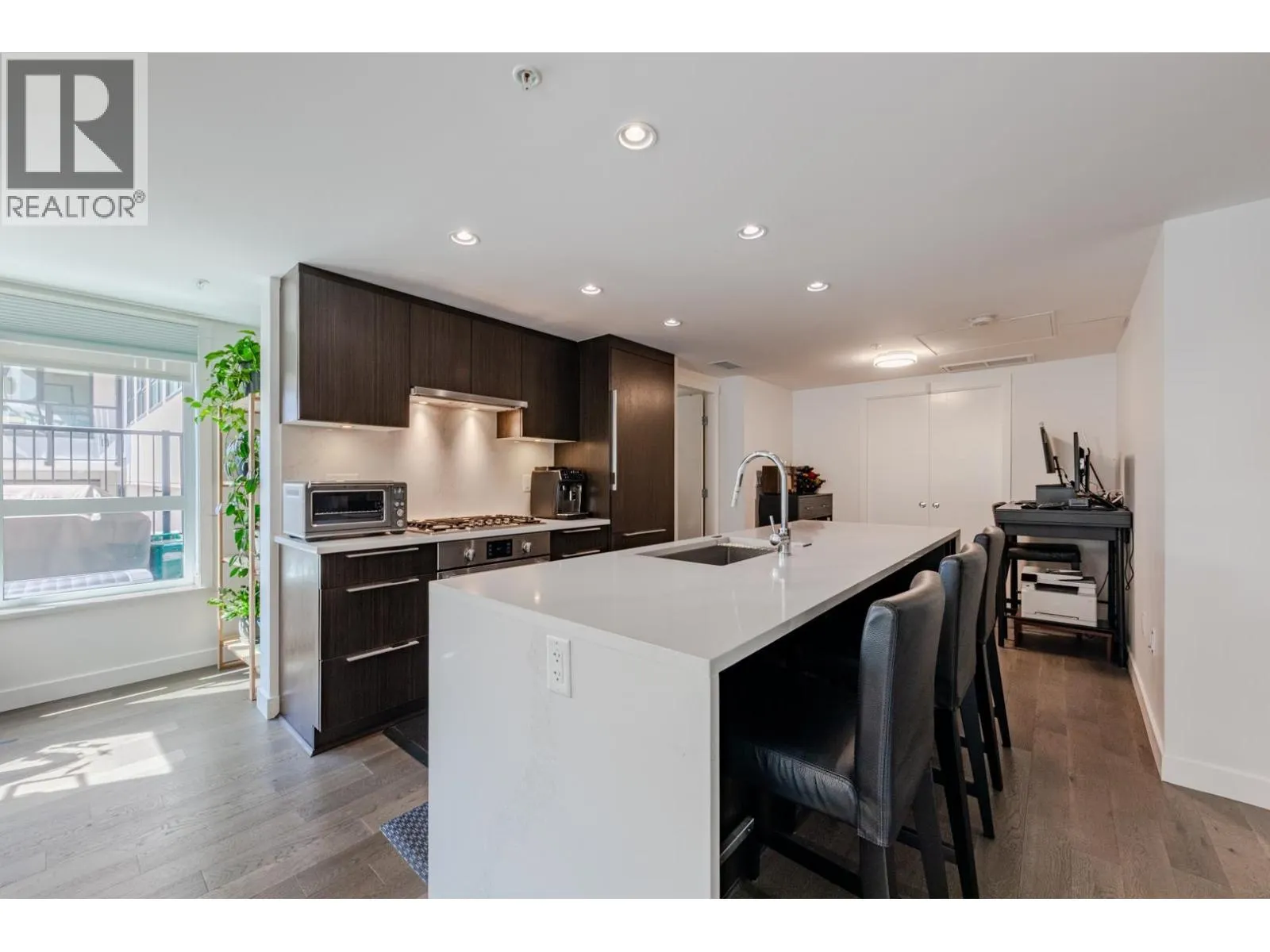 104 7828 GRANVILLE STREET