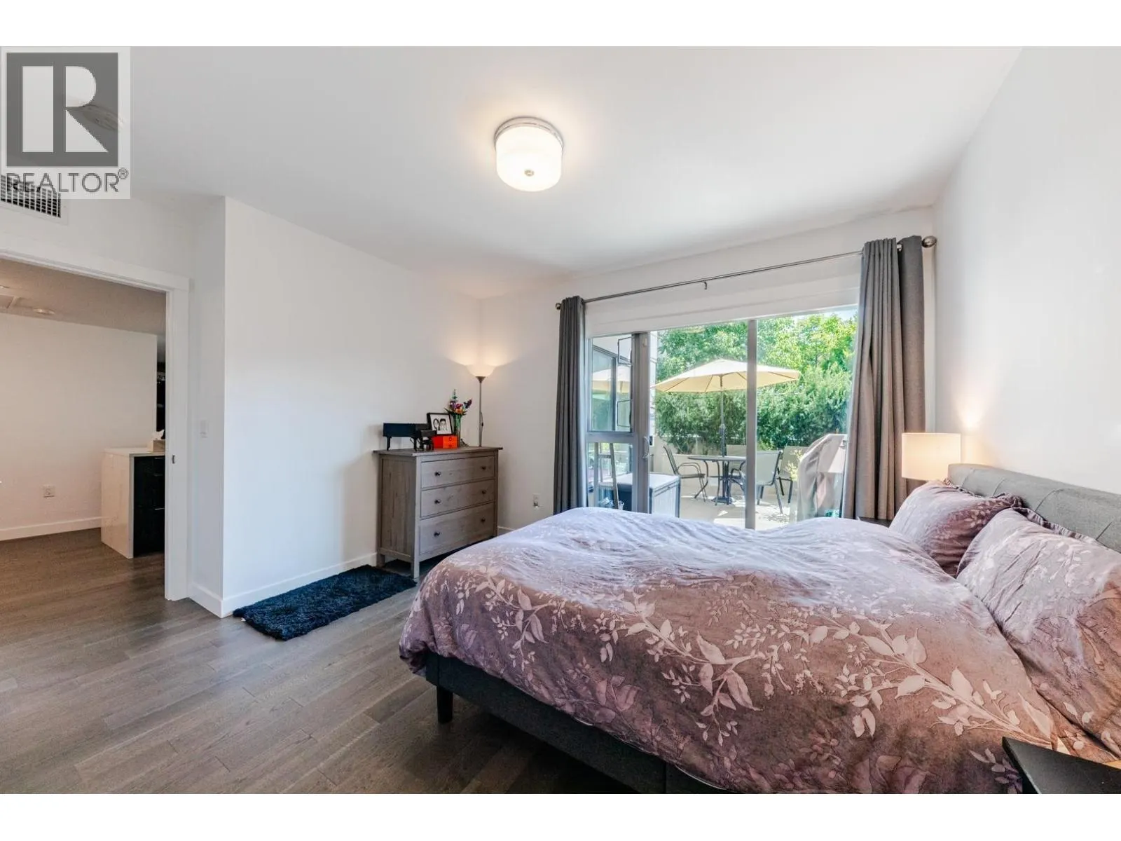 104 7828 GRANVILLE STREET