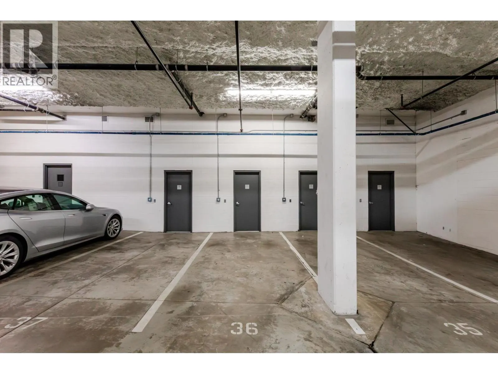 104 7828 GRANVILLE STREET