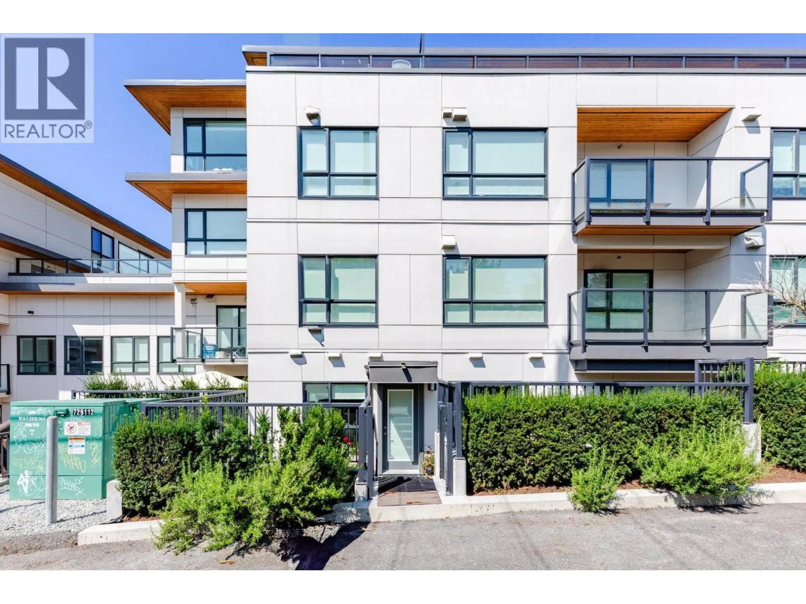 104 7828 GRANVILLE STREET