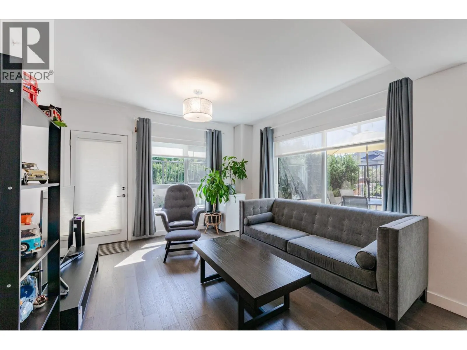 104 7828 GRANVILLE STREET