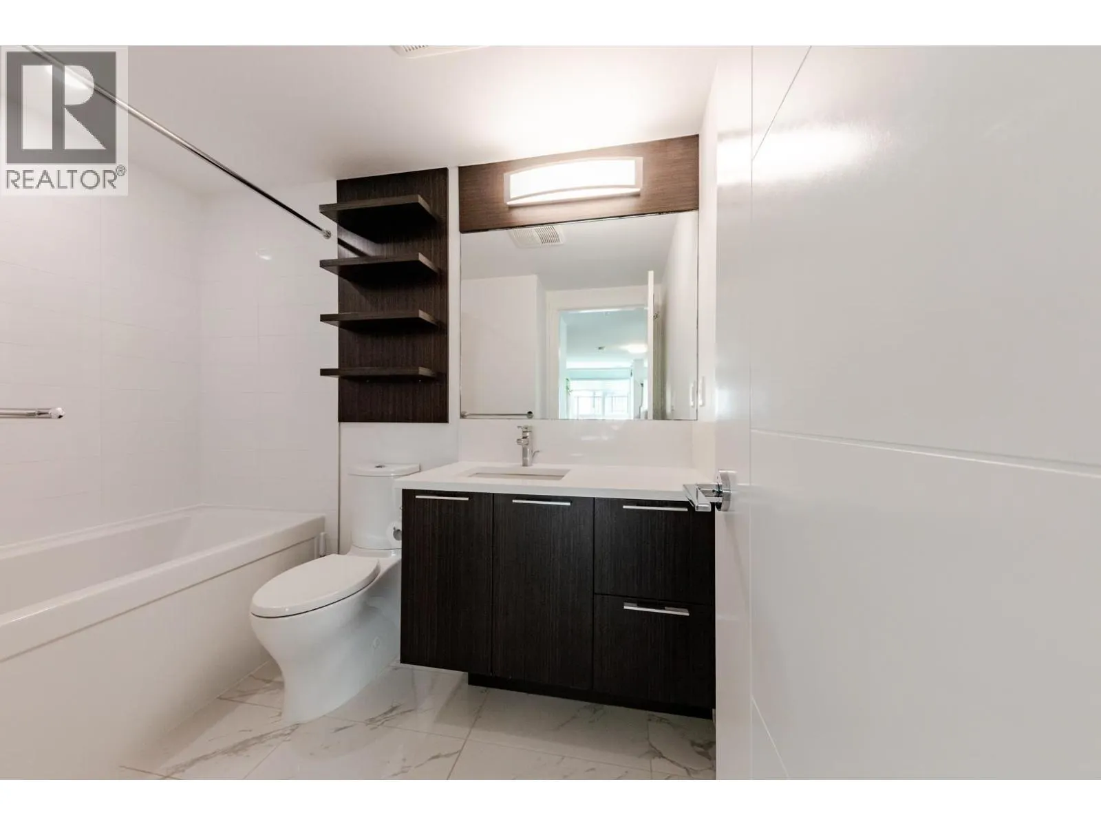 104 7828 GRANVILLE STREET