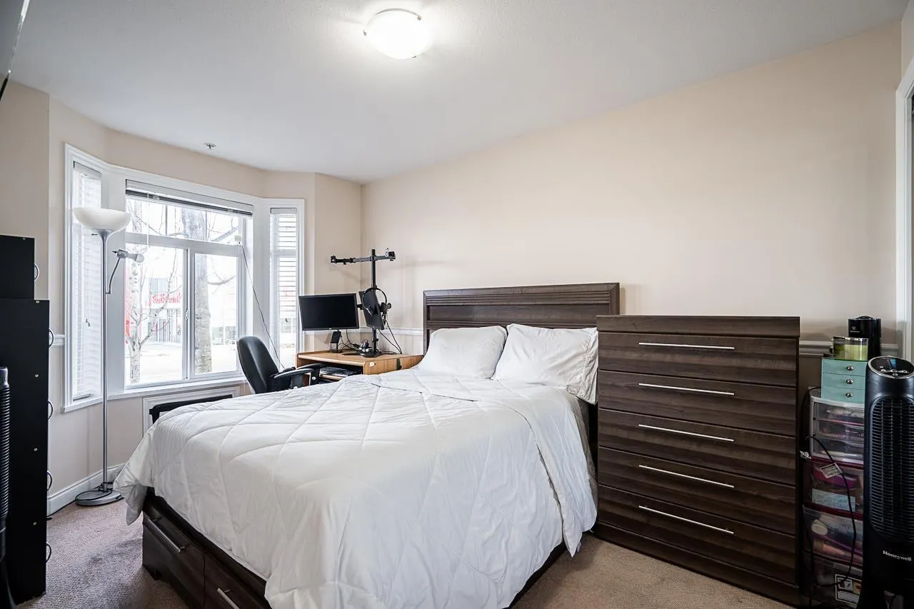 271 20170 FRASER HIGHWAY