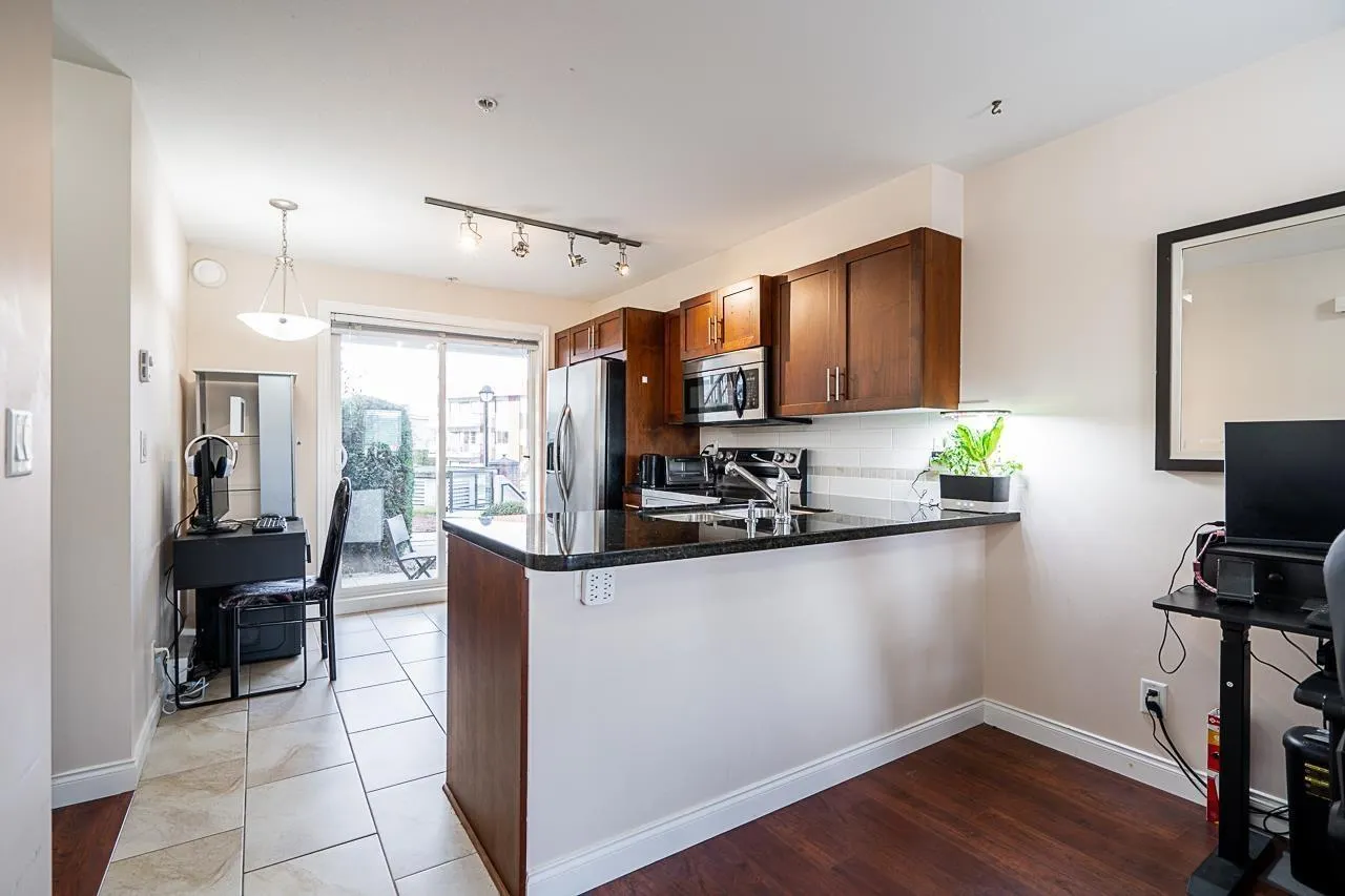 271 20170 FRASER HIGHWAY