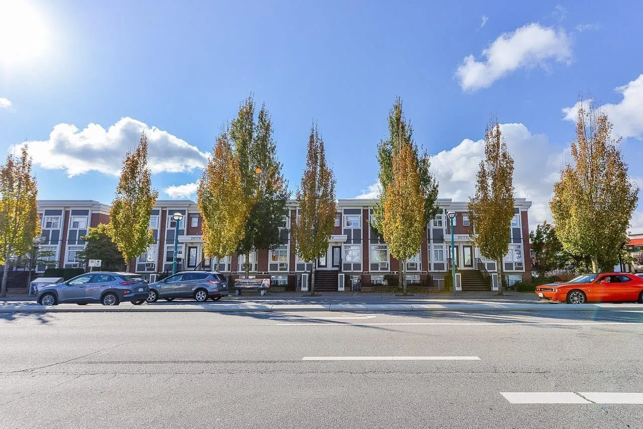271 20170 FRASER HIGHWAY