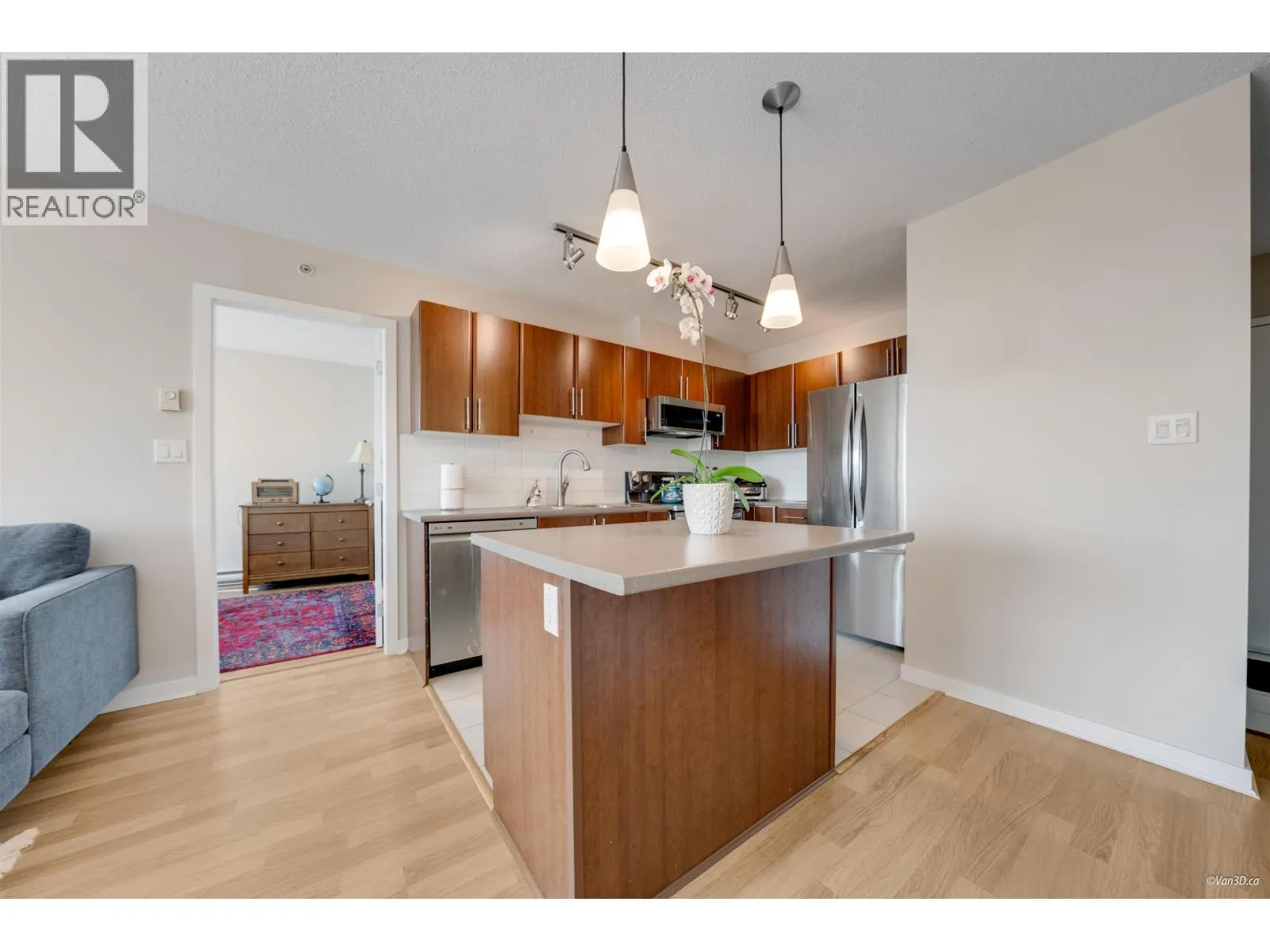 3003 1178 HEFFLEY CRESCENT
