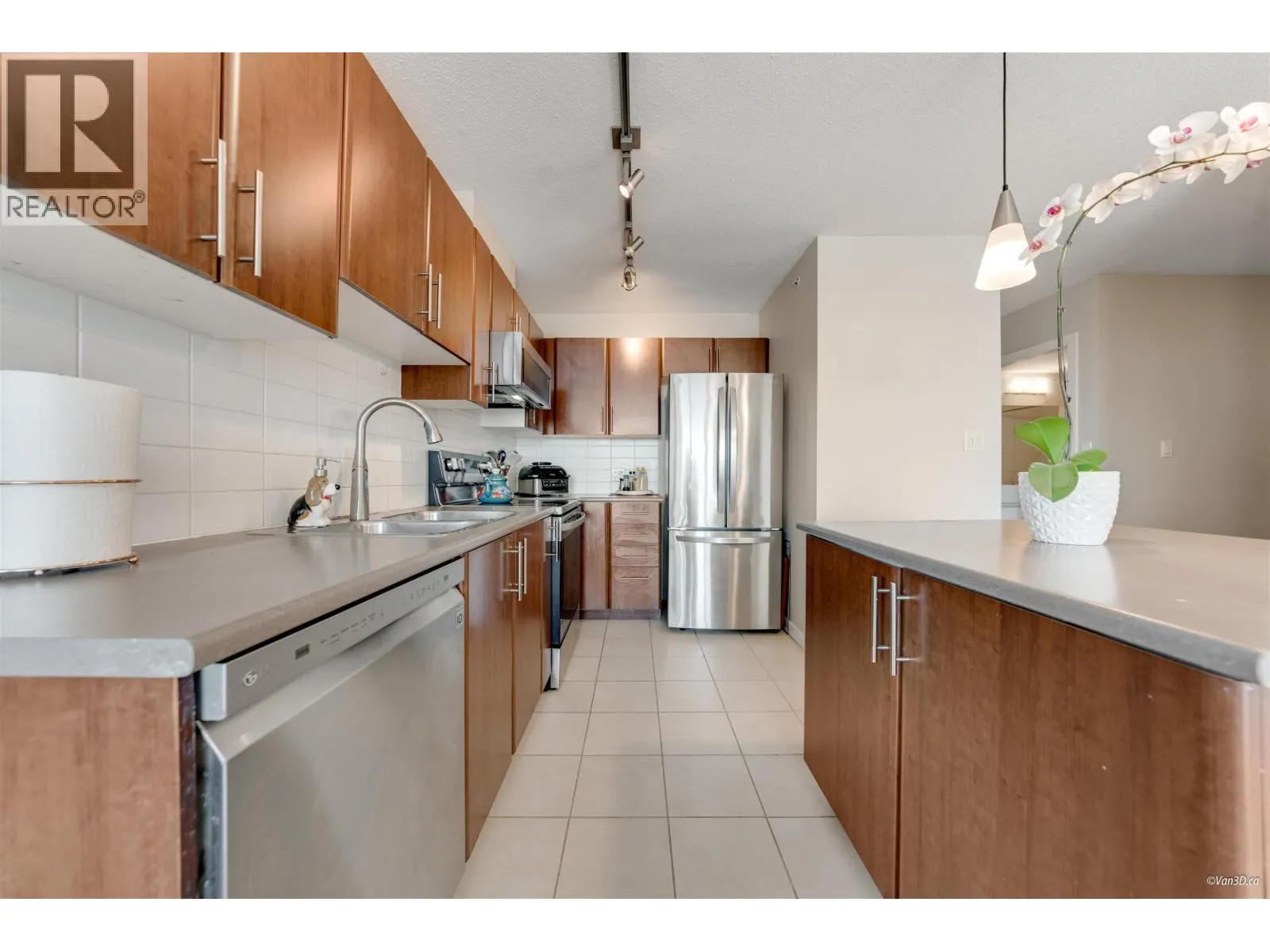 3003 1178 HEFFLEY CRESCENT