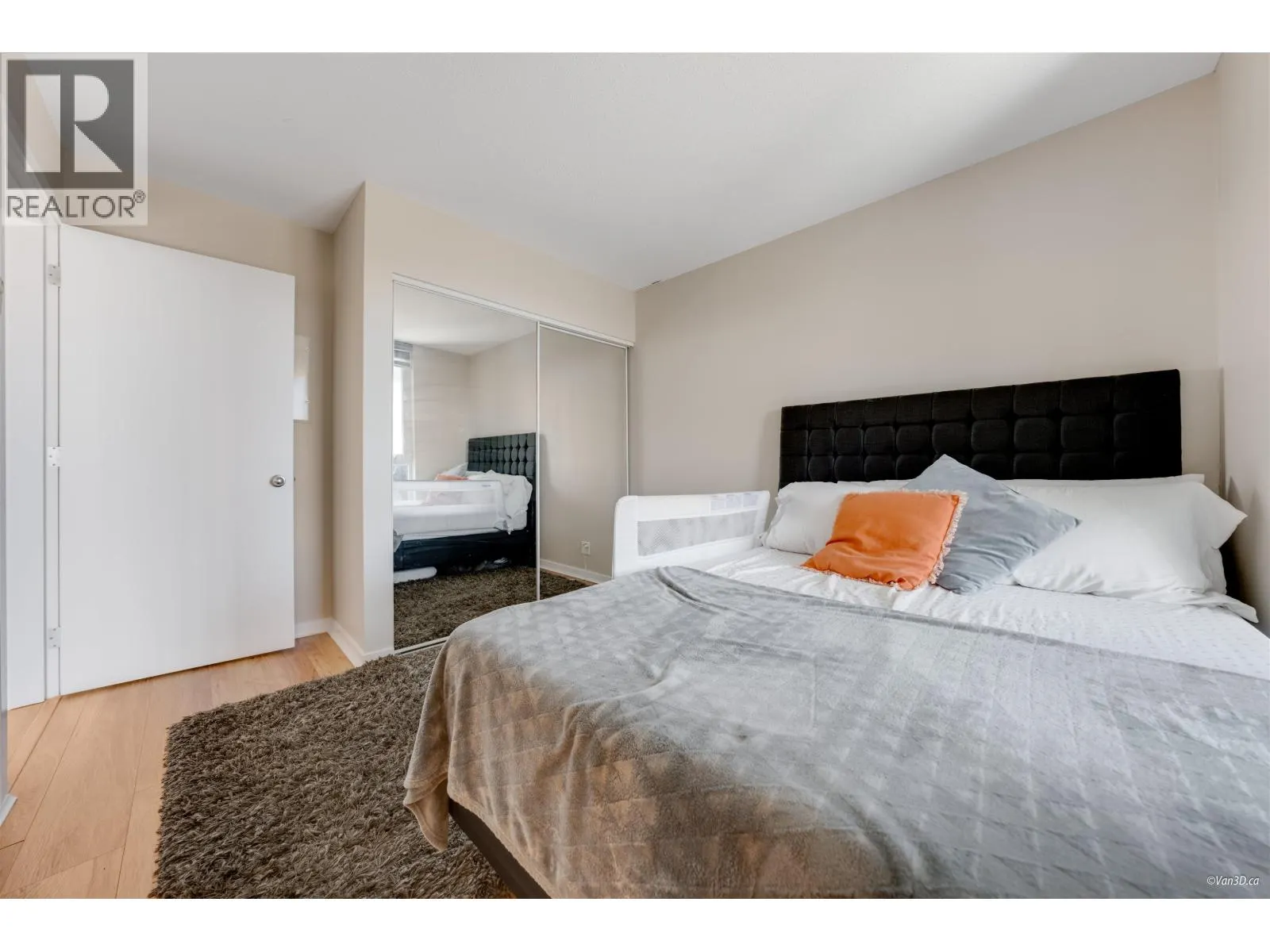 3003 1178 HEFFLEY CRESCENT