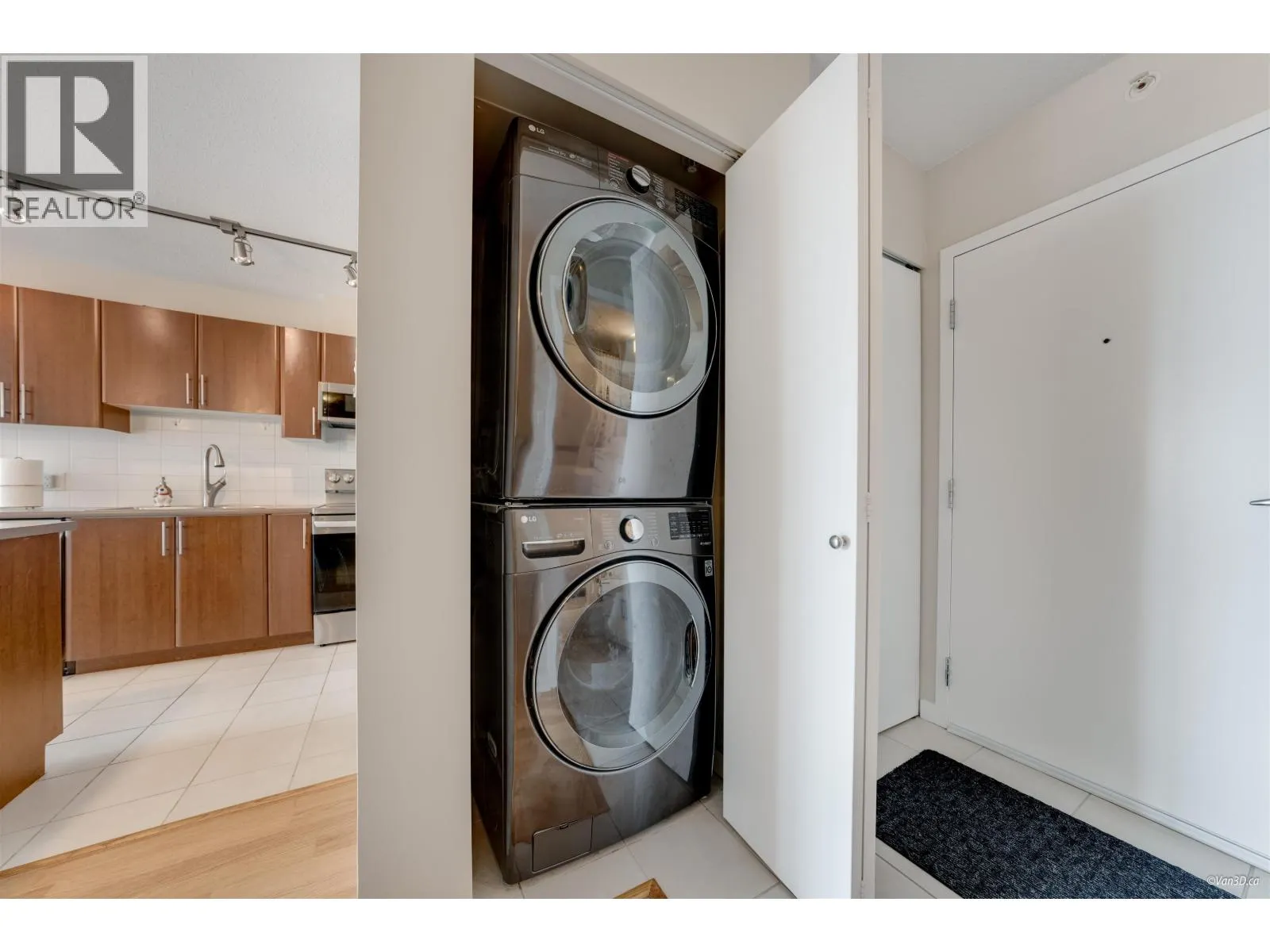 3003 1178 HEFFLEY CRESCENT